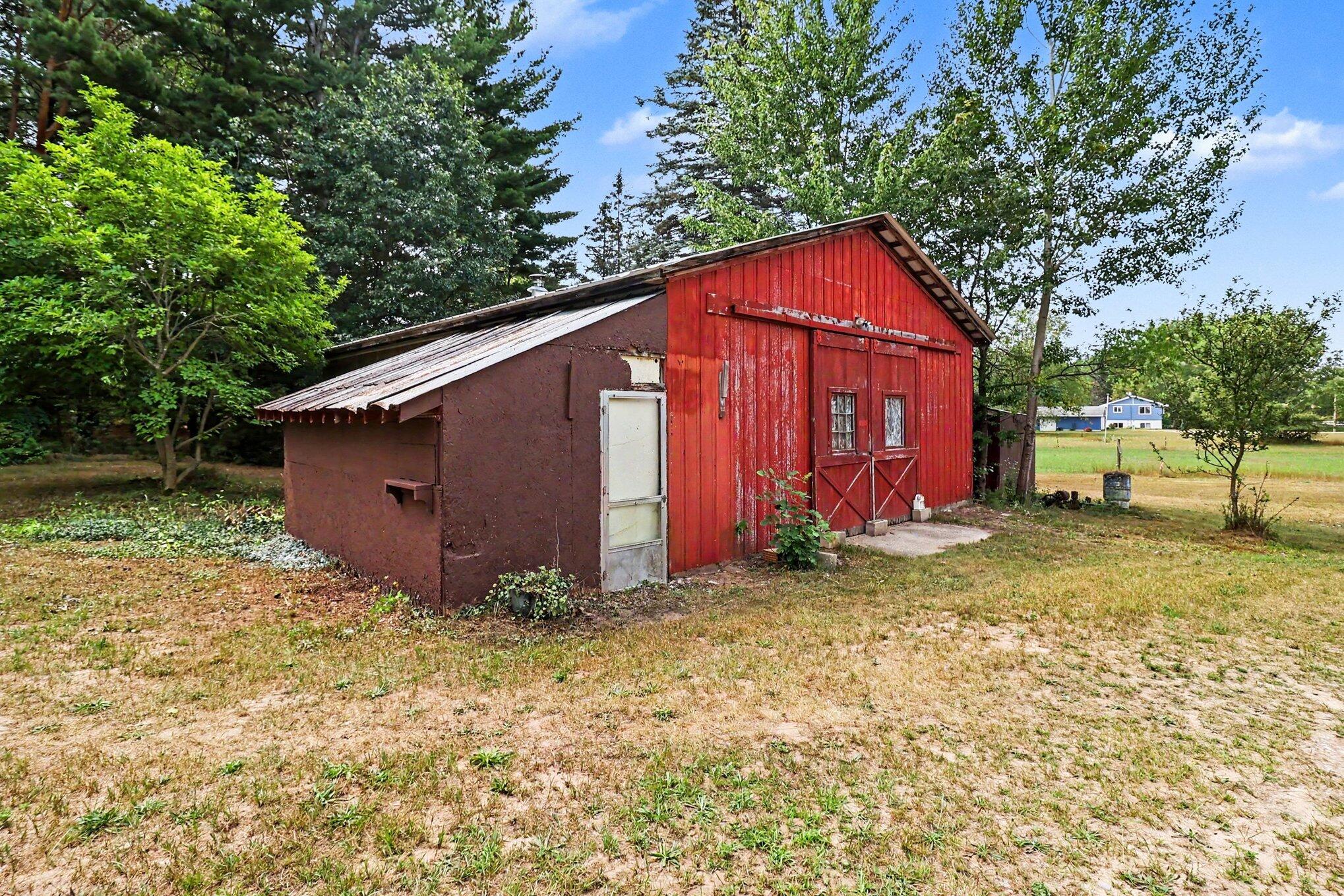 1061 E Fountain Road Property Photo 6