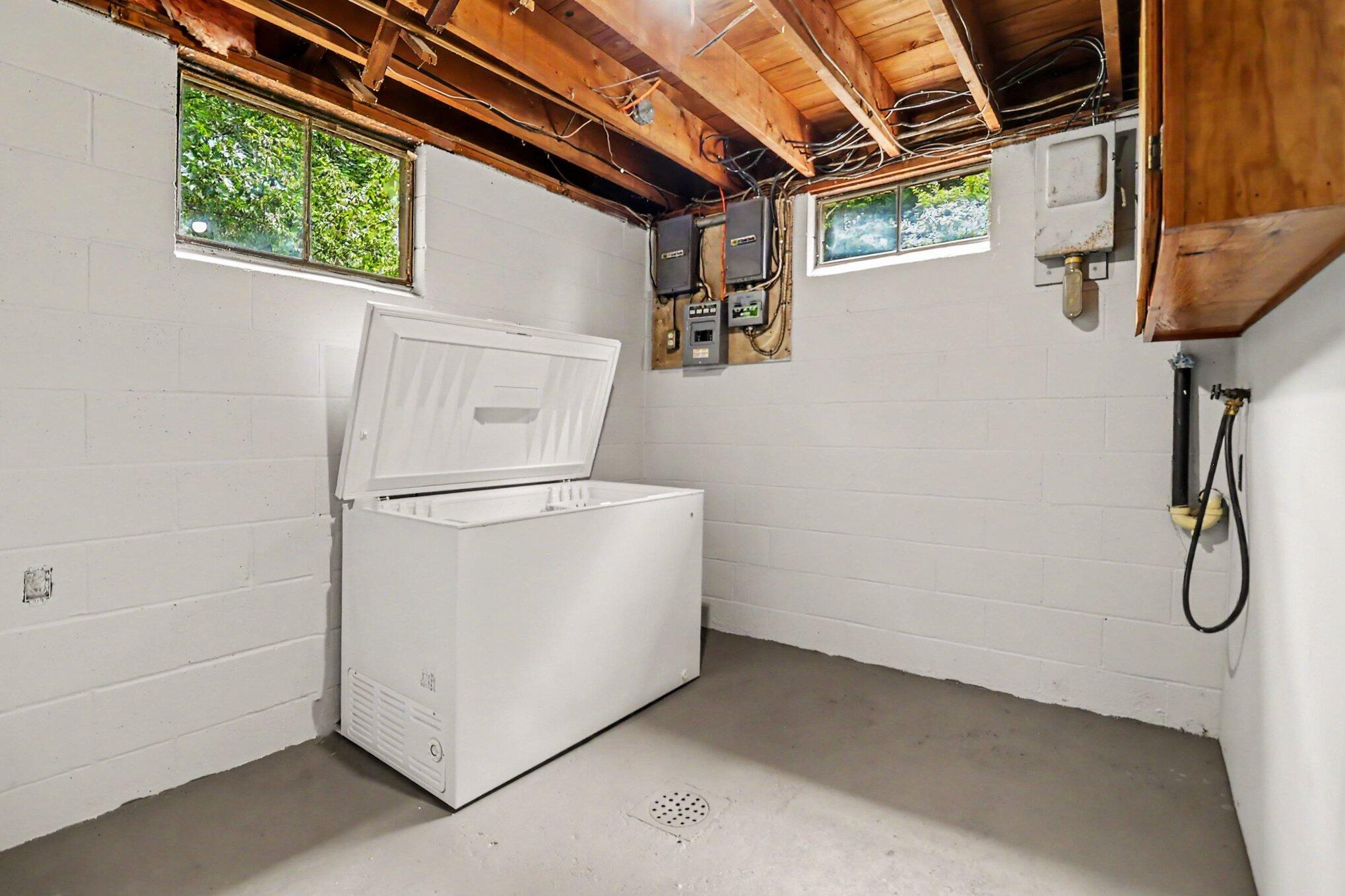 1061 E Fountain Road Property Photo 35