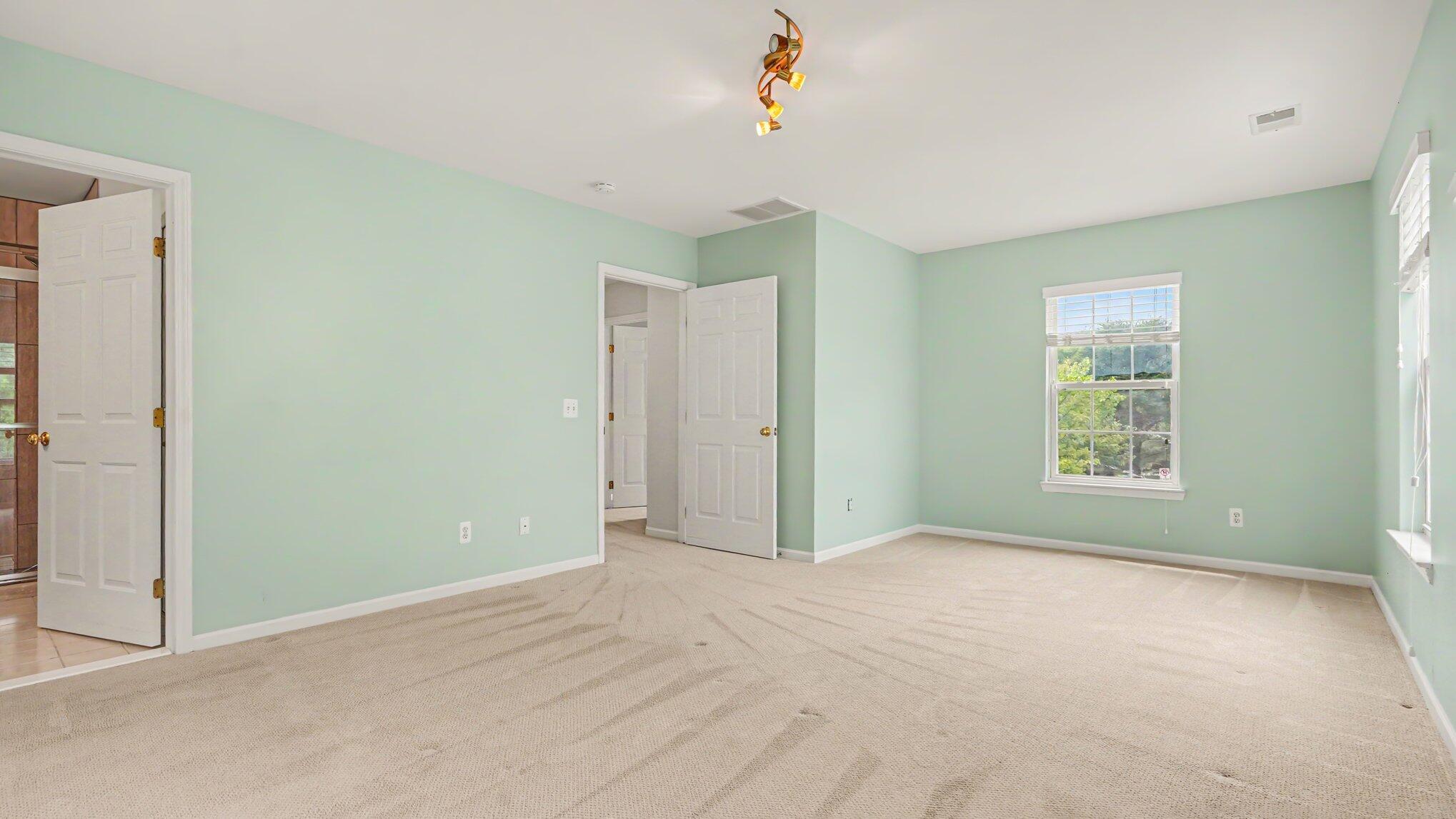 2654 S Knightsbridge Circle Property Photo 12