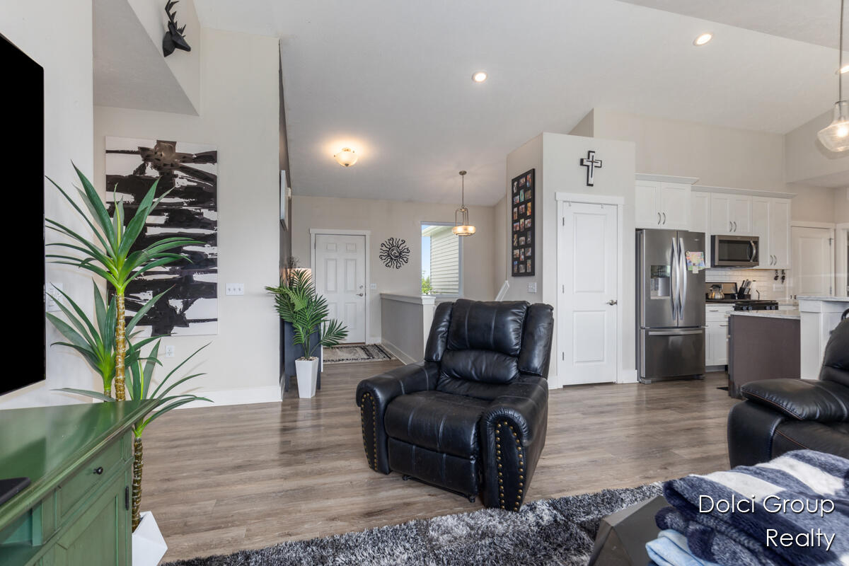 4208 Shetland Drive Property Photo 7