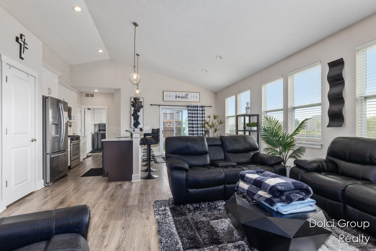 4208 Shetland Drive Property Photo 10