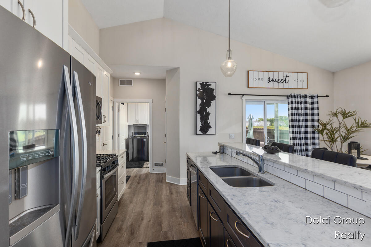 4208 Shetland Drive Property Photo 11