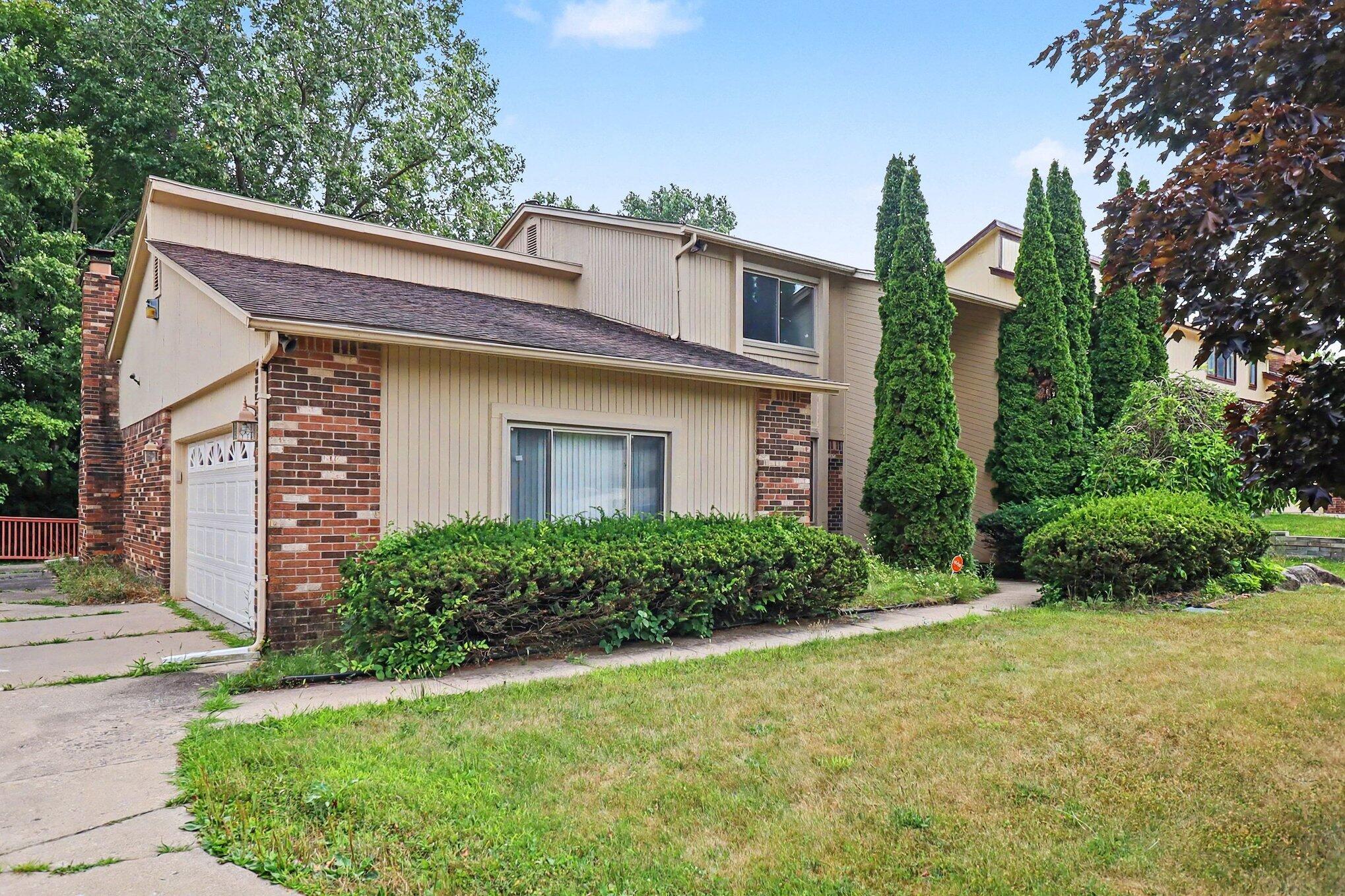 6021 Fairbrook Drive Property Photo 4