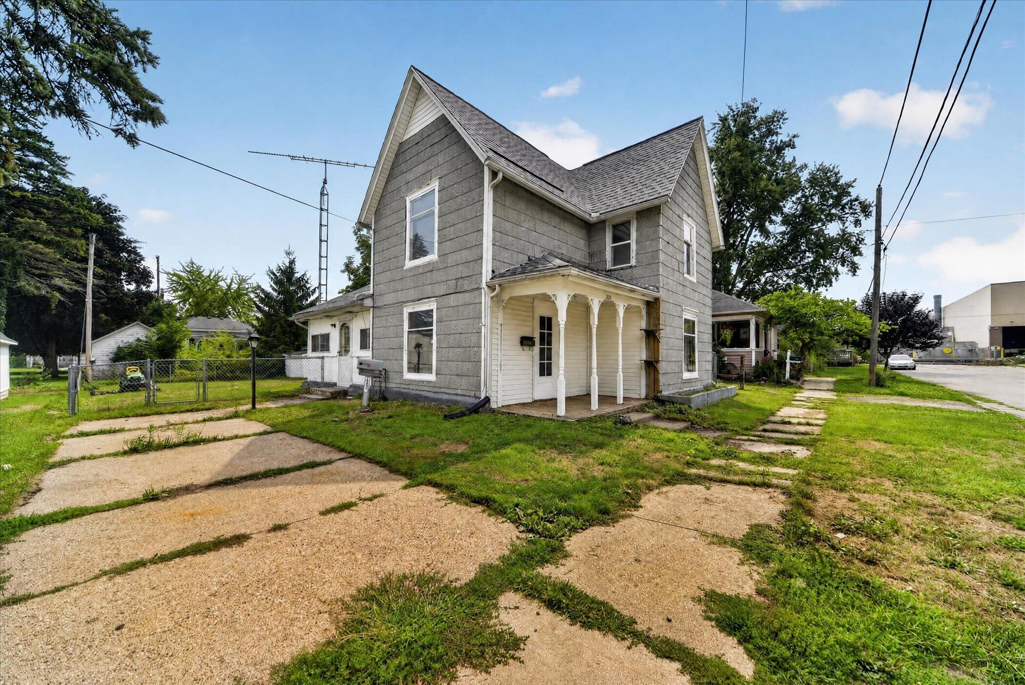 203 Brown Street Property Photo 2