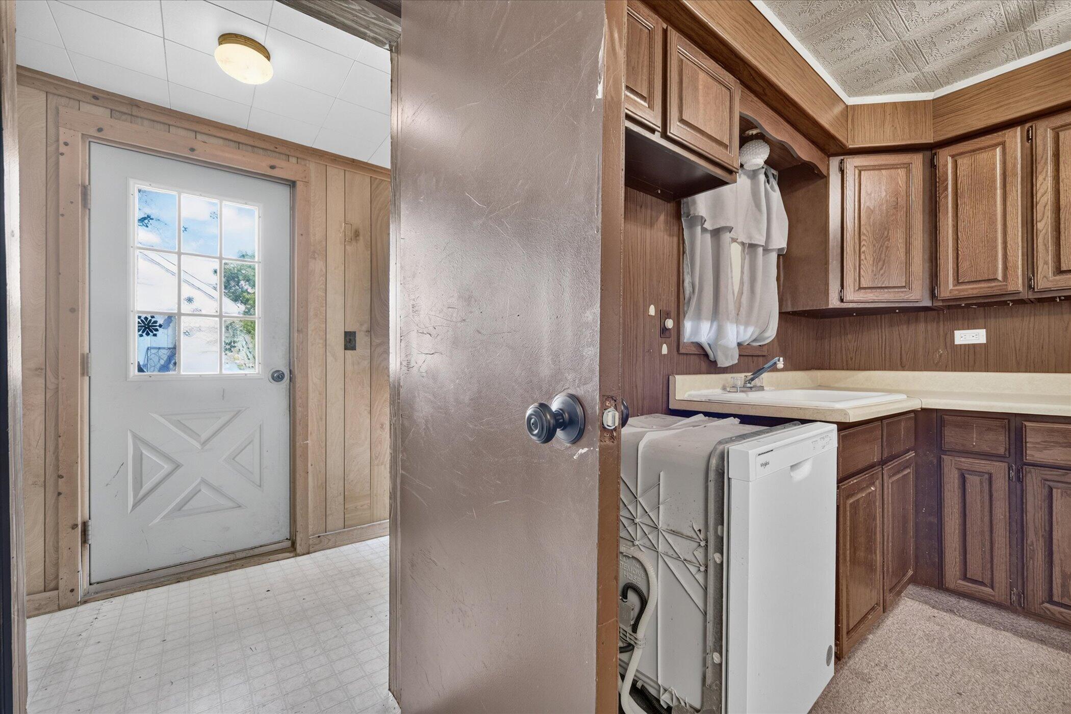 203 Brown Street Property Photo 5