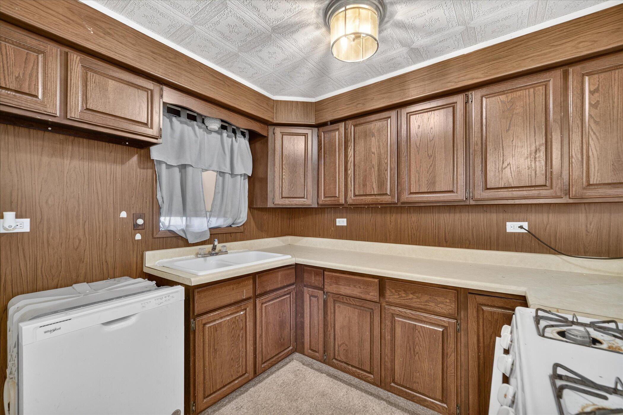203 Brown Street Property Photo 6