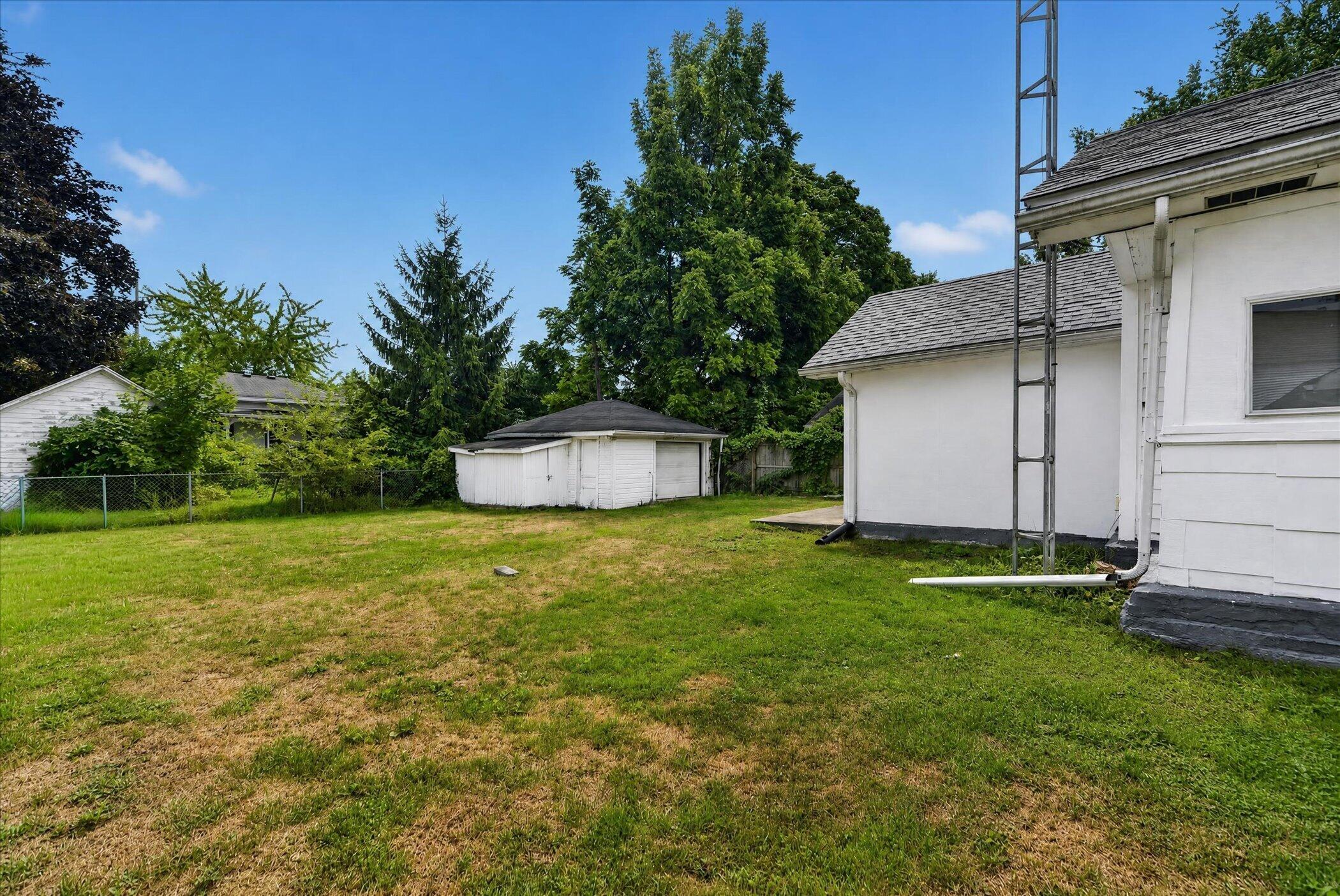 203 Brown Street Property Photo 25