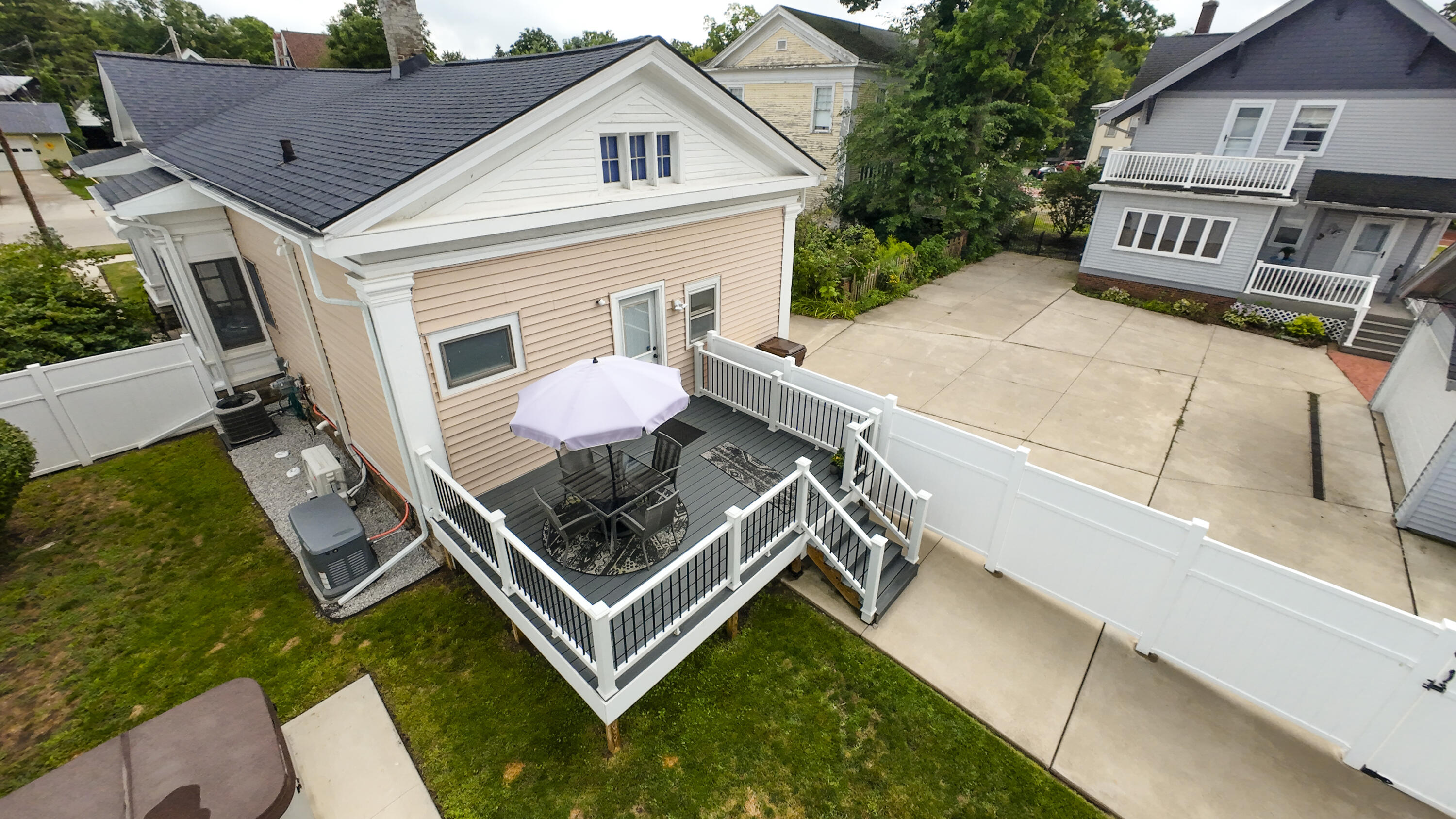 111 Rich Street Property Photo 29