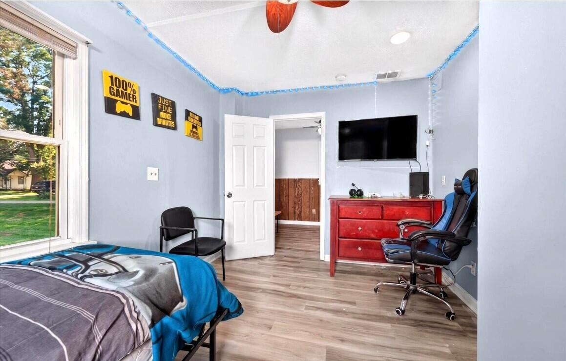 36852 Chase Street Property Photo 20