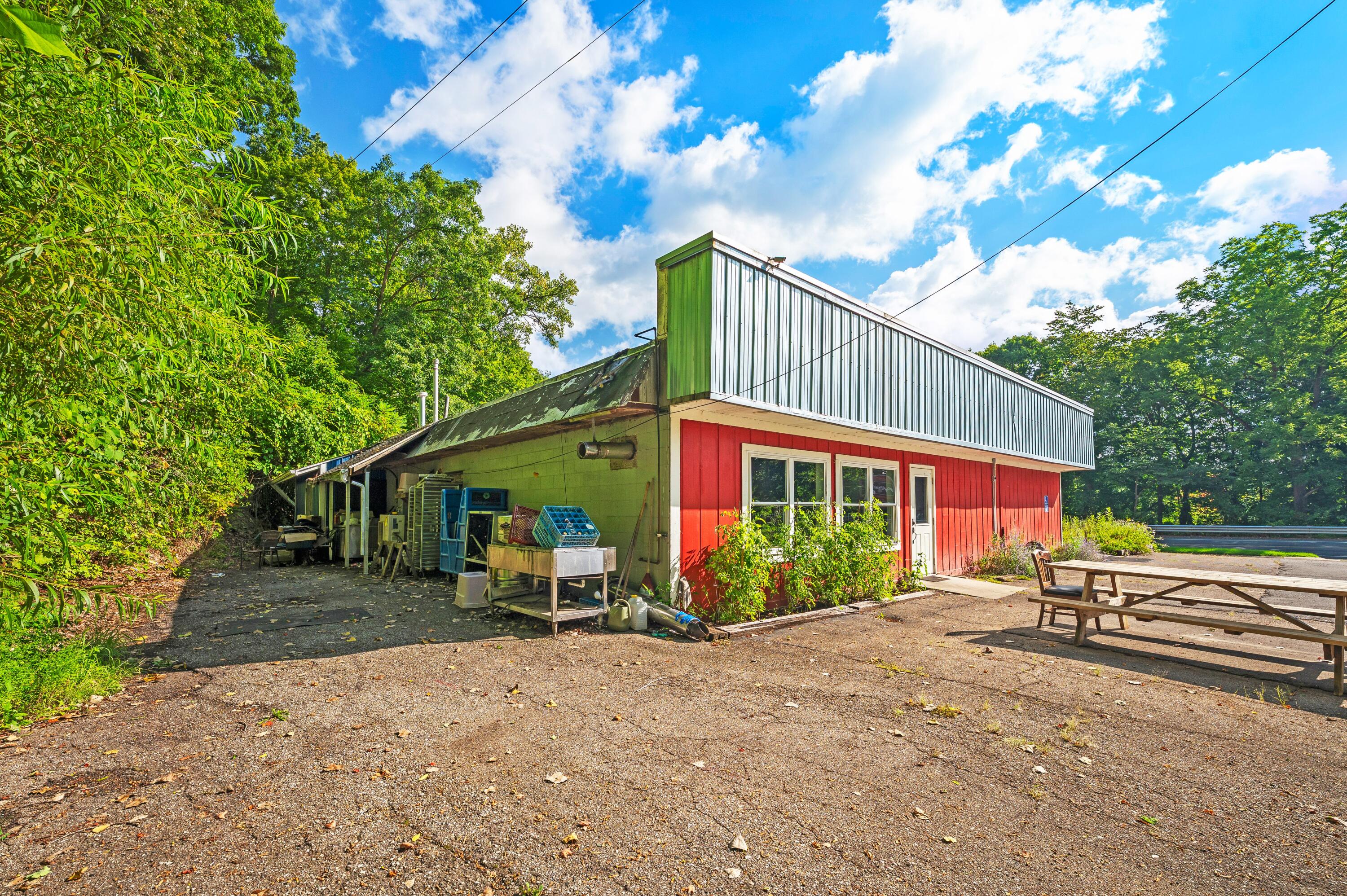15212 N Red Bud Trail N Property Photo 10