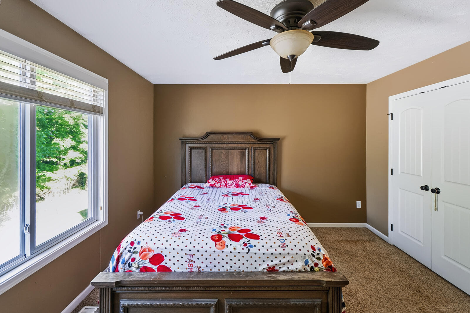 2574 Winterberry Street Property Photo 13