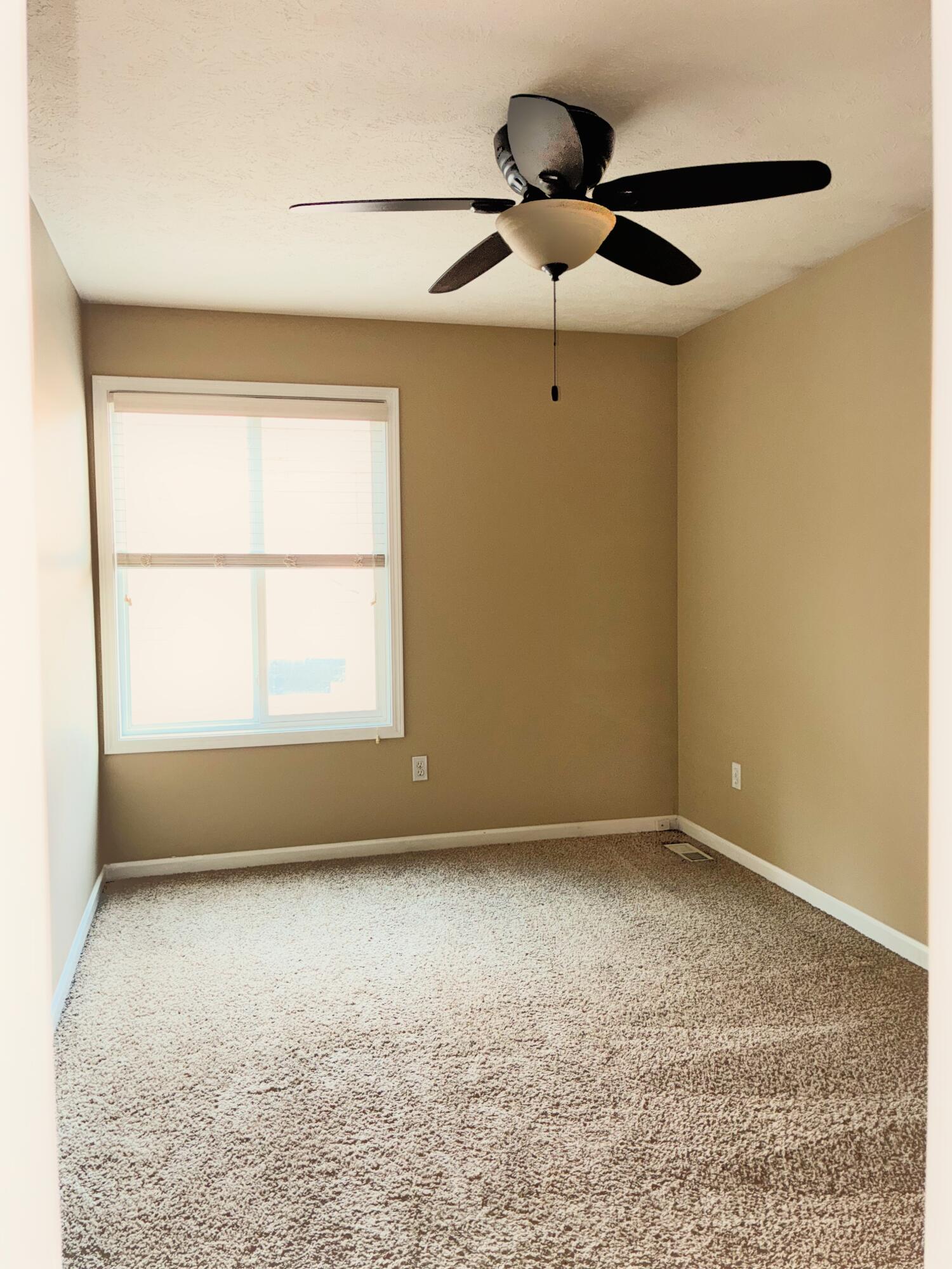 2574 Winterberry Street Property Photo 14