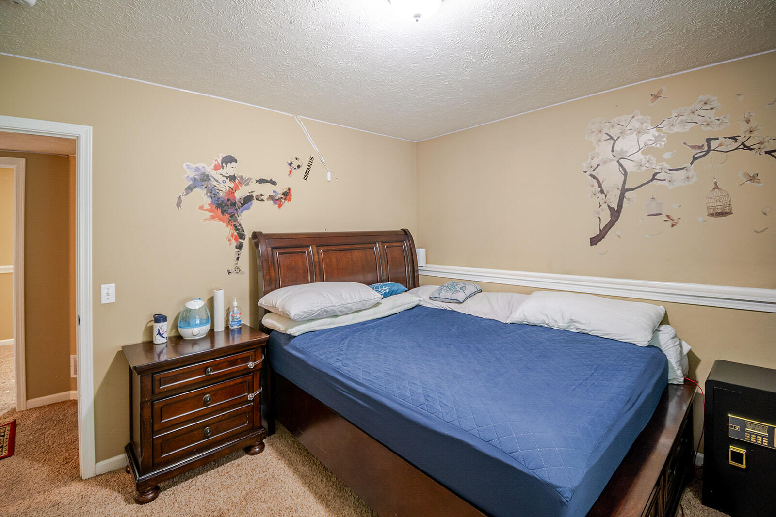 2574 Winterberry Street Property Photo 17