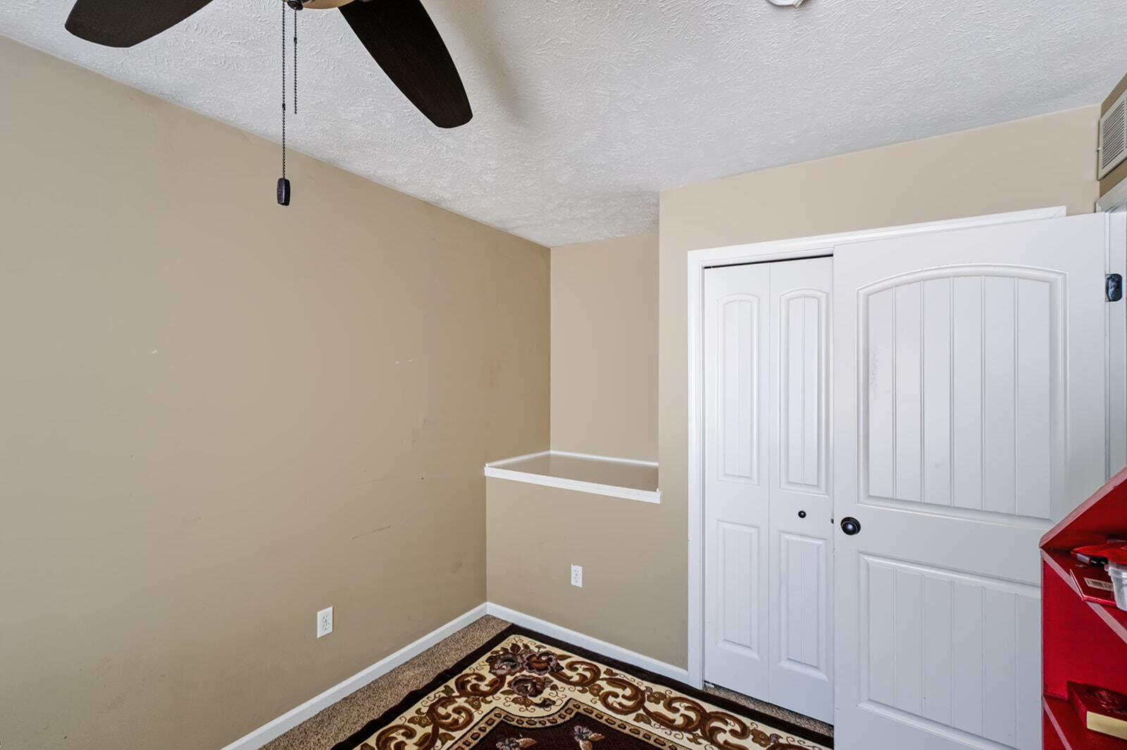 2574 Winterberry Street Property Photo 18
