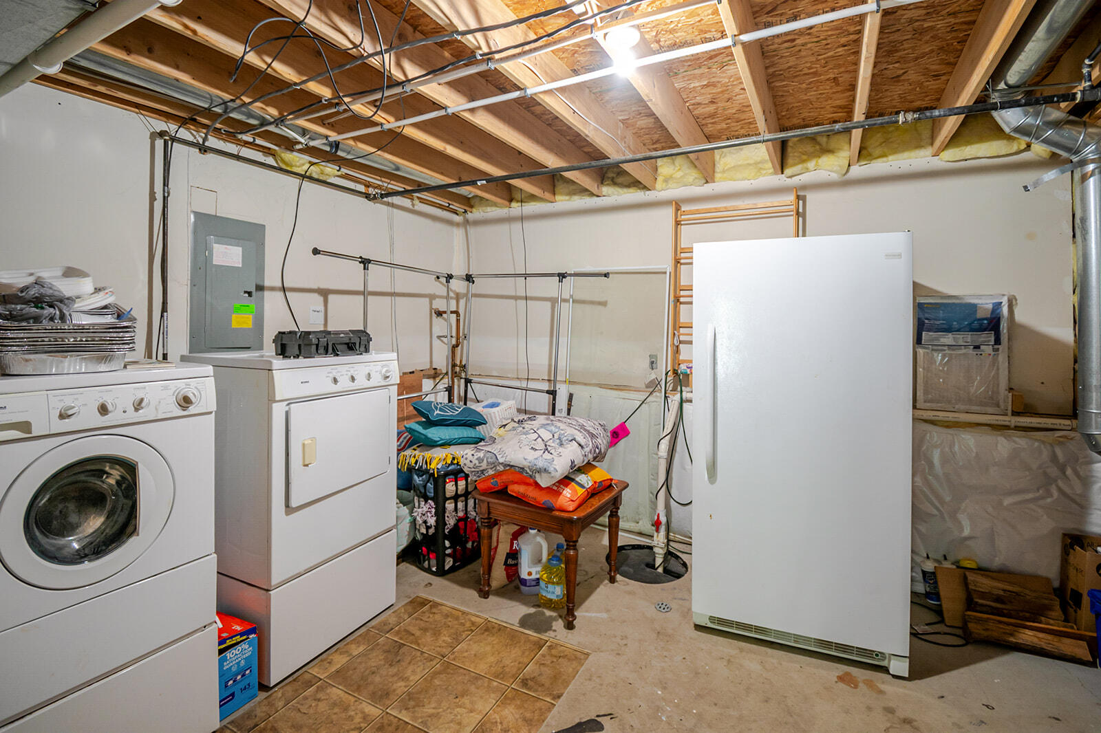 2574 Winterberry Street Property Photo 24