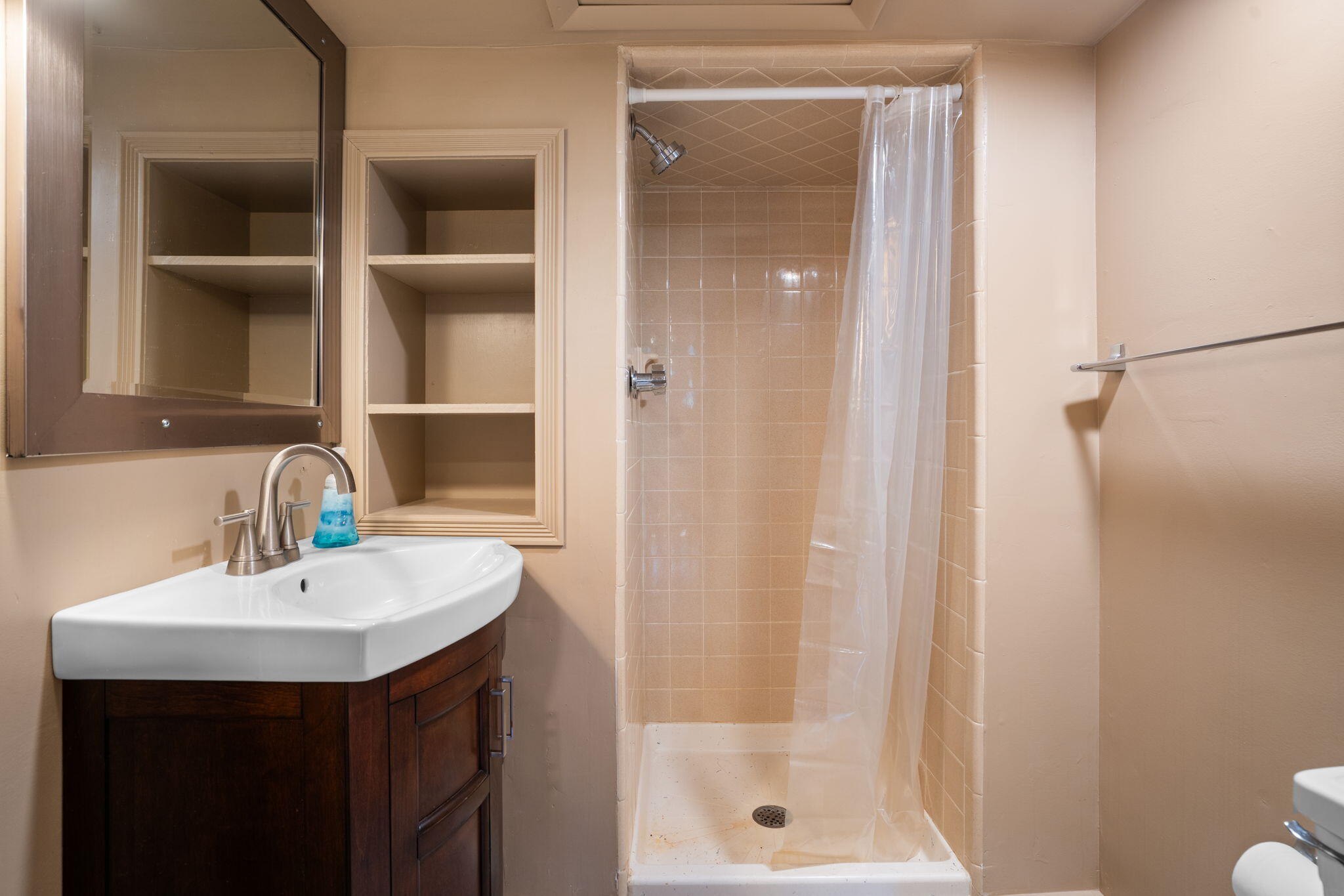 515 Oswego Street Property Photo 66