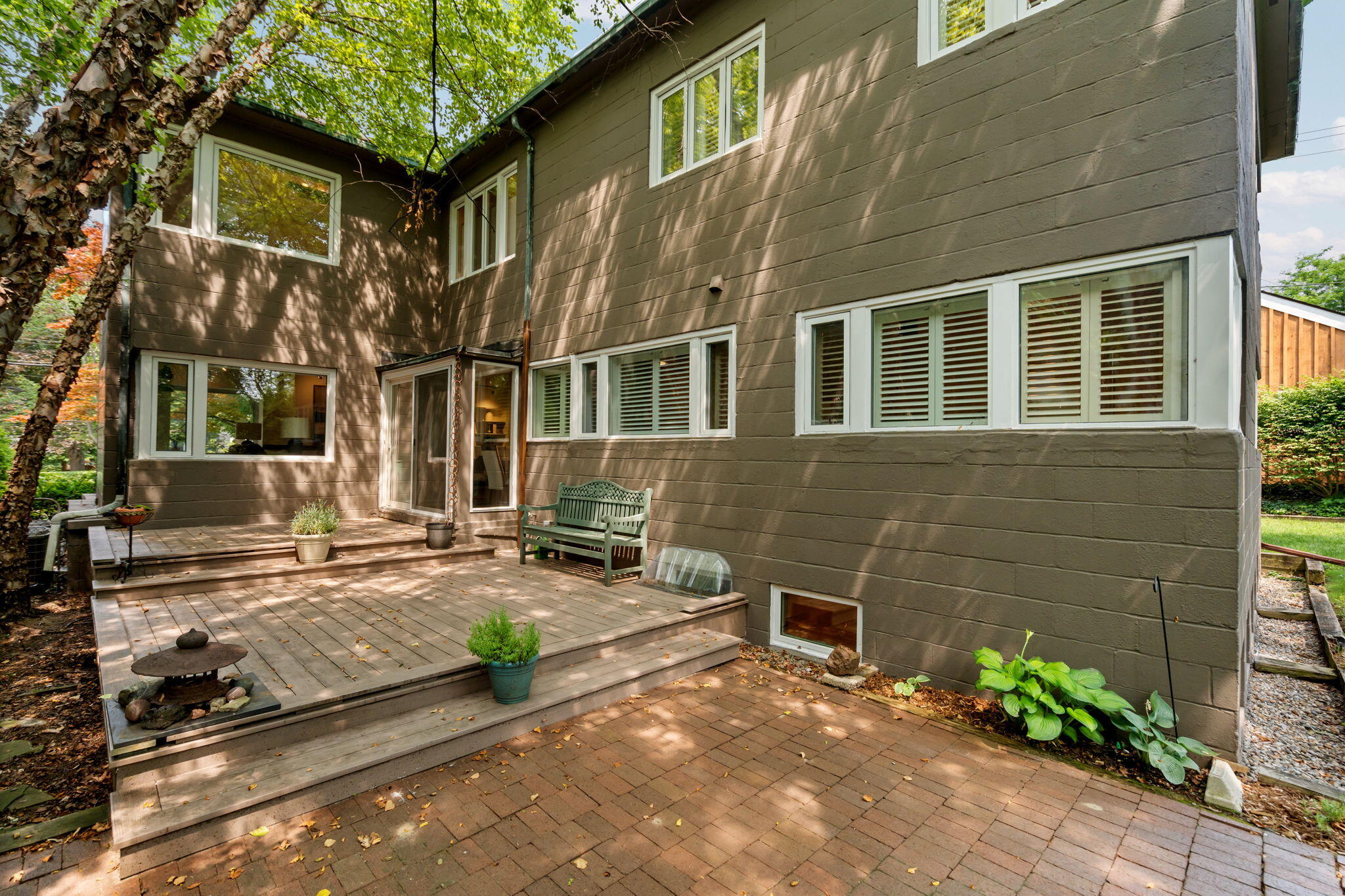515 Oswego Street Property Photo 69