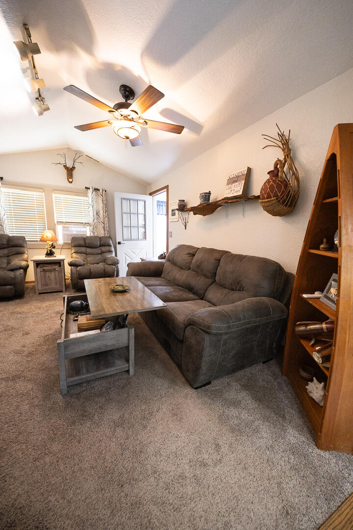 9728 Lakeview Drive Property Photo 45