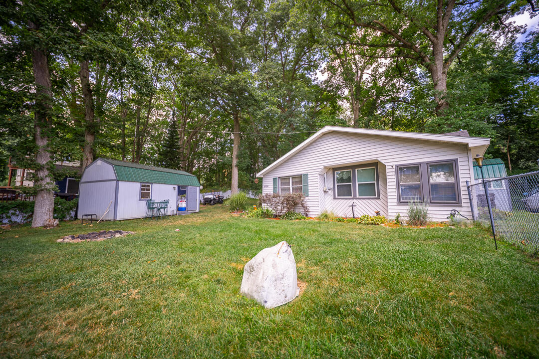 9728 Lakeview Drive Property Photo 59