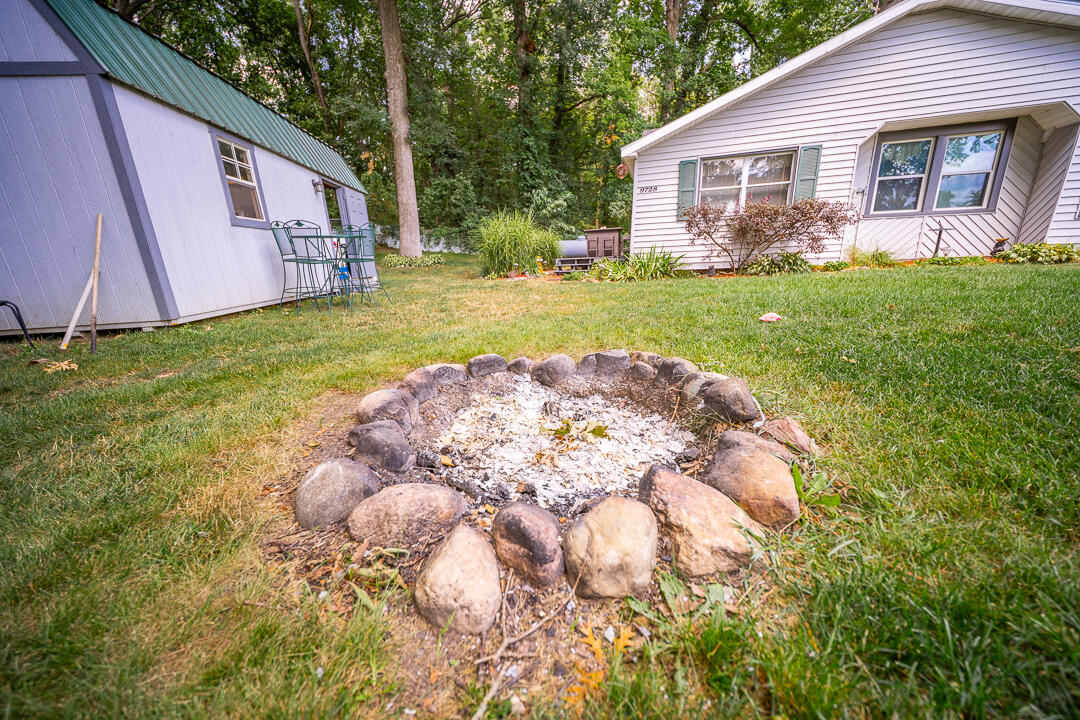 9728 Lakeview Drive Property Photo 60