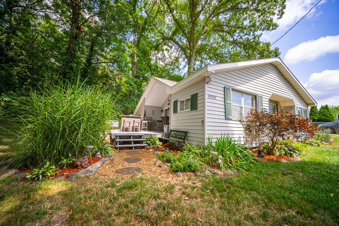 9728 Lakeview Drive Property Photo 63