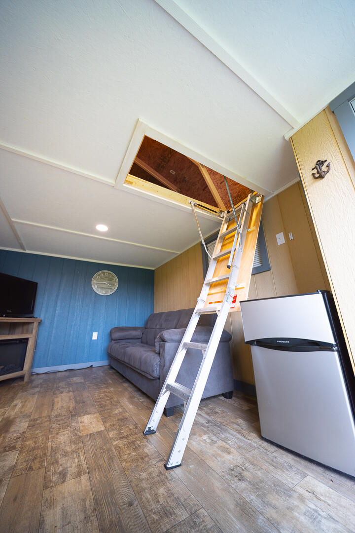 9728 Lakeview Drive Property Photo 86