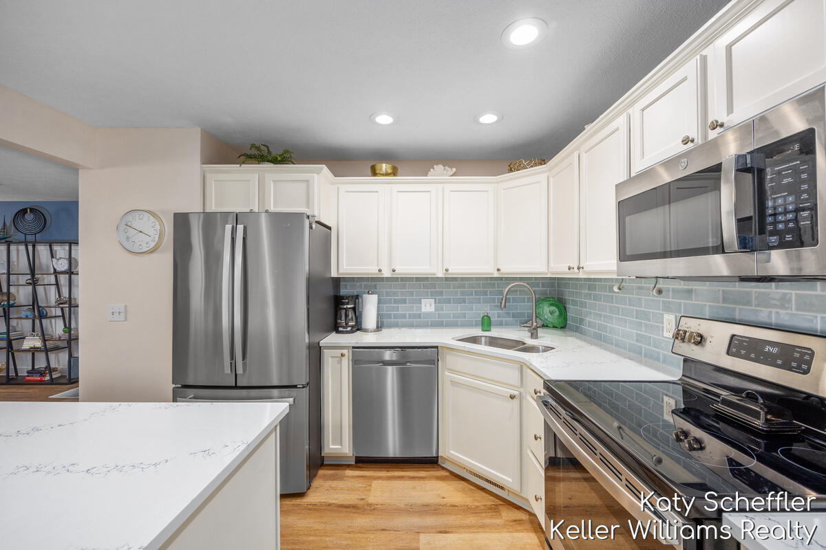 12265 S Crystal Waters Drive 2 Property Photo 5