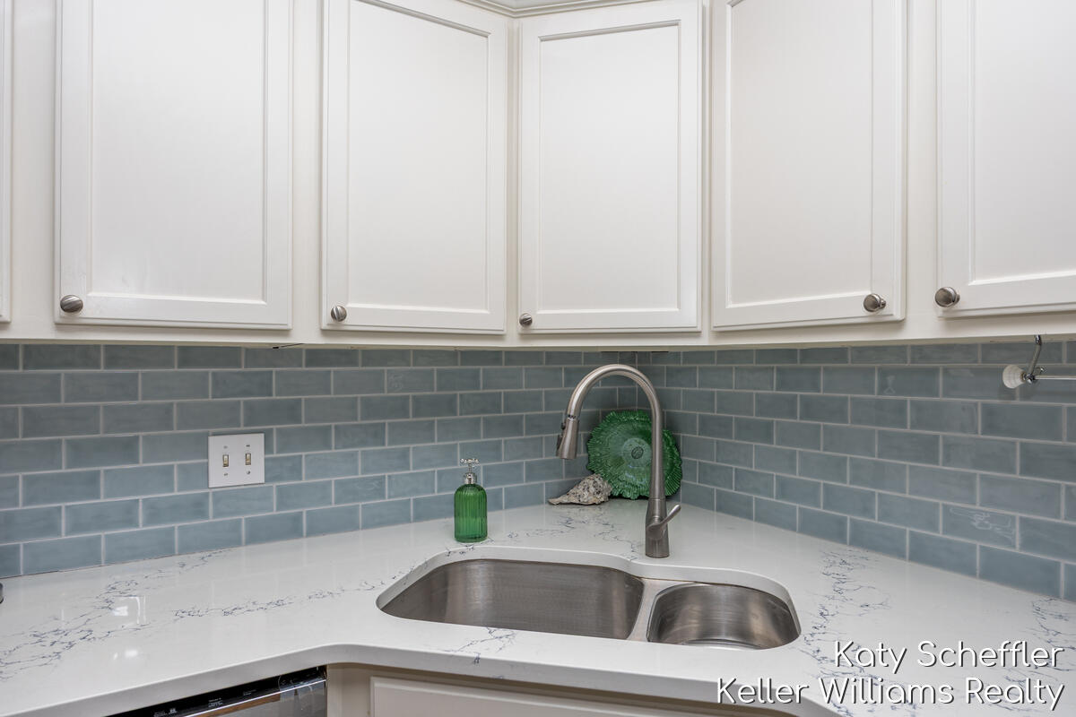 12265 S Crystal Waters Drive 2 Property Photo 9