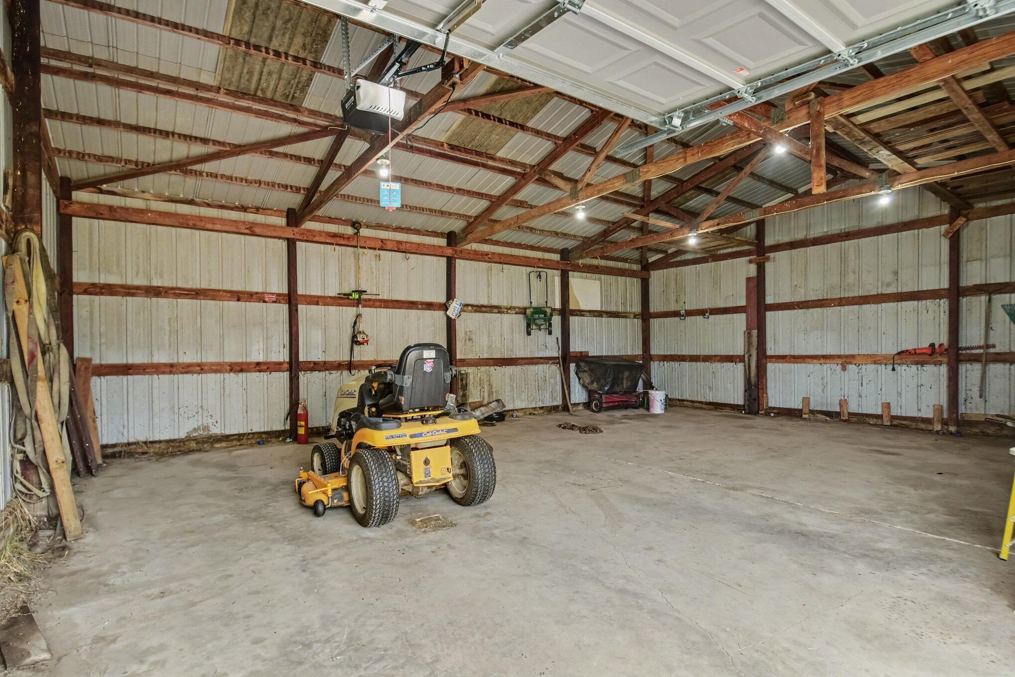 850 S State Road Property Photo 24