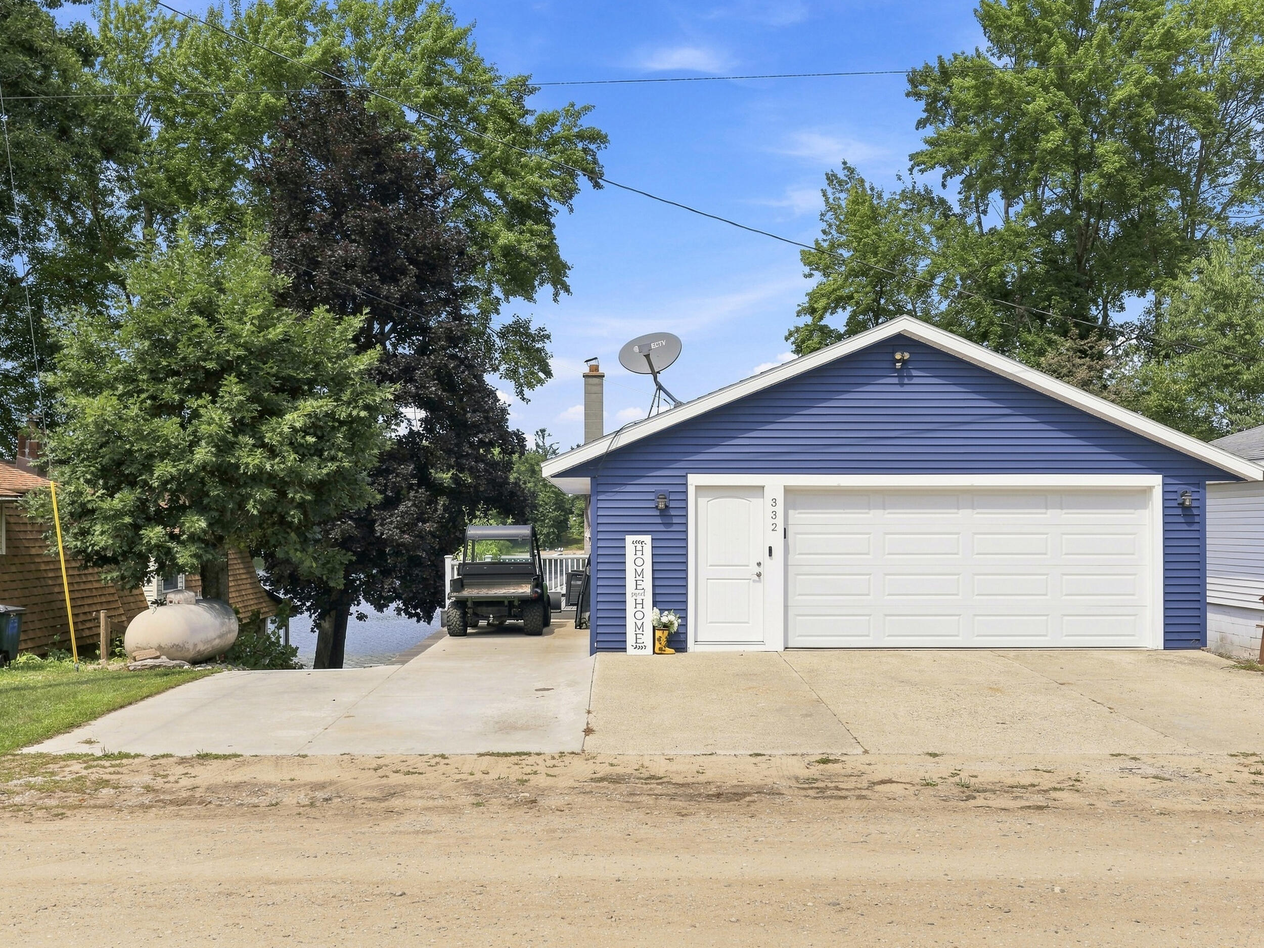 332 Eastland Drive Property Photo 4