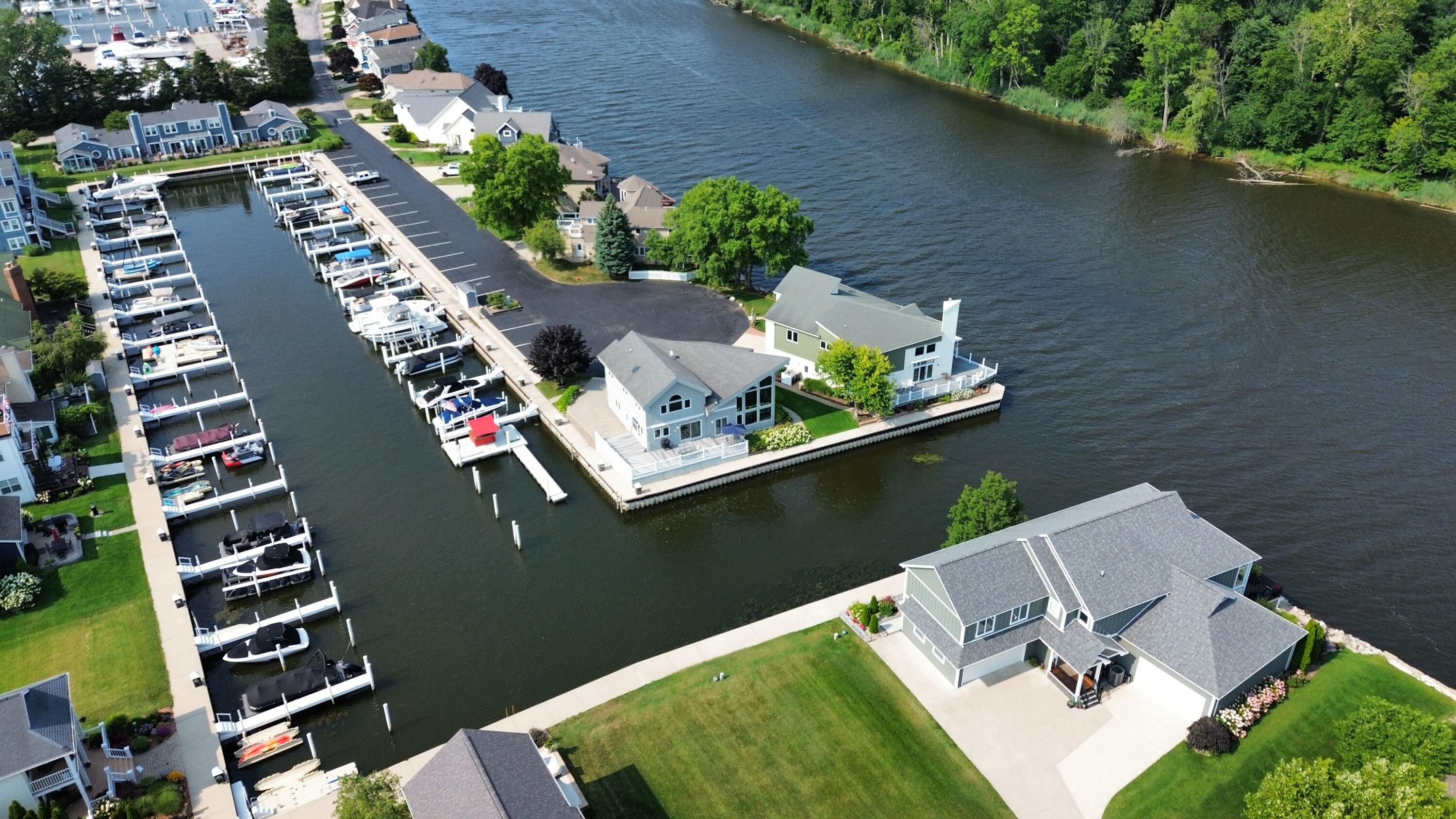 2545 Bay Pointe Drive Property Photo 47