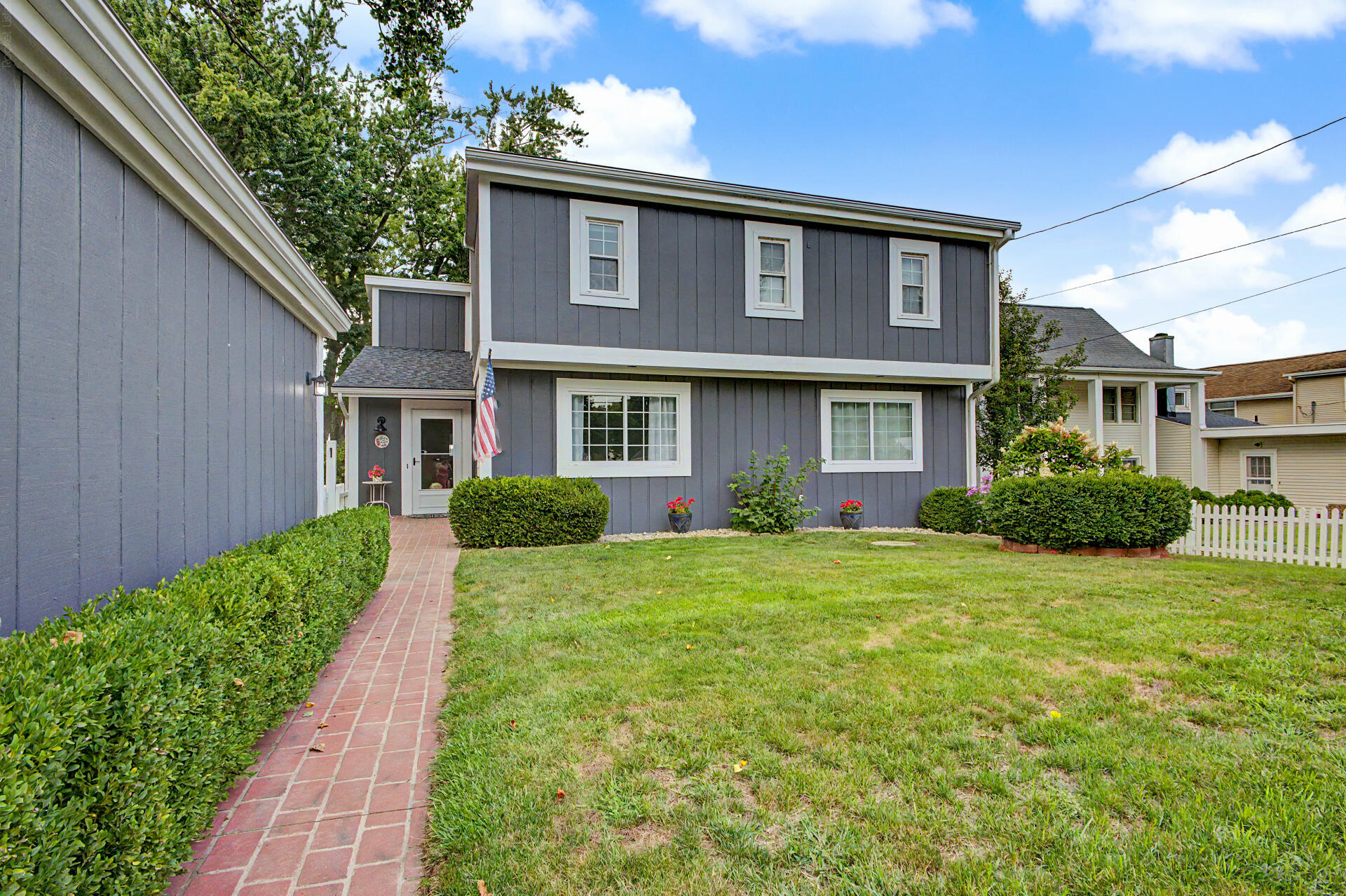 2124 Ash Te Wette Beach Drive