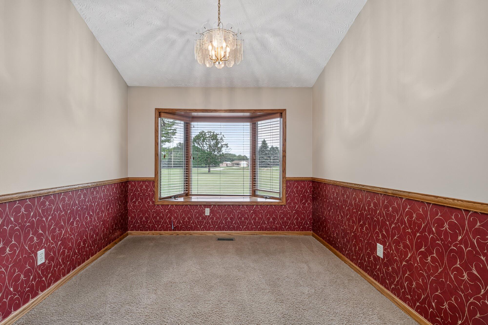 5430 E T Avenue Property Photo 12
