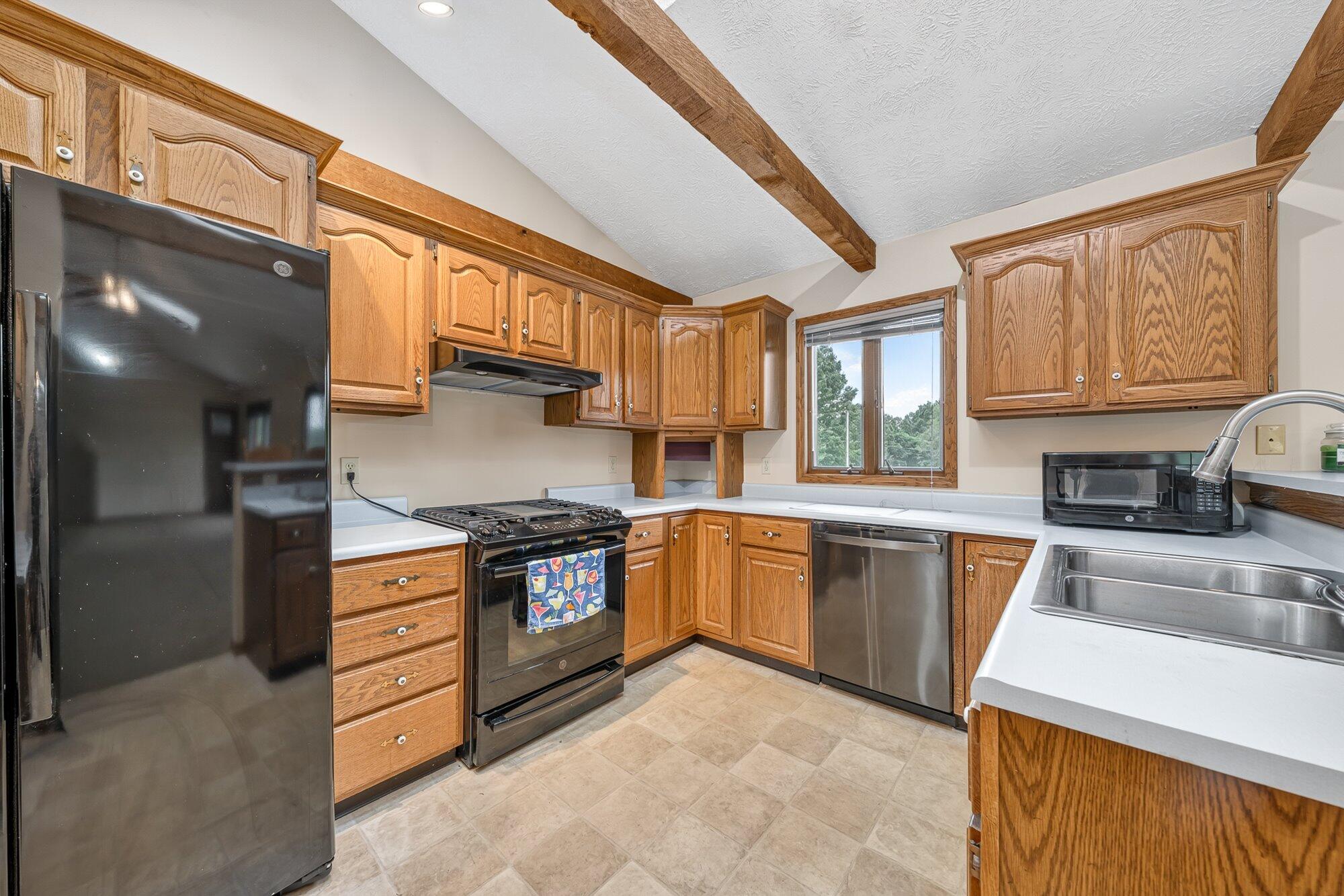 5430 E T Avenue Property Photo 16
