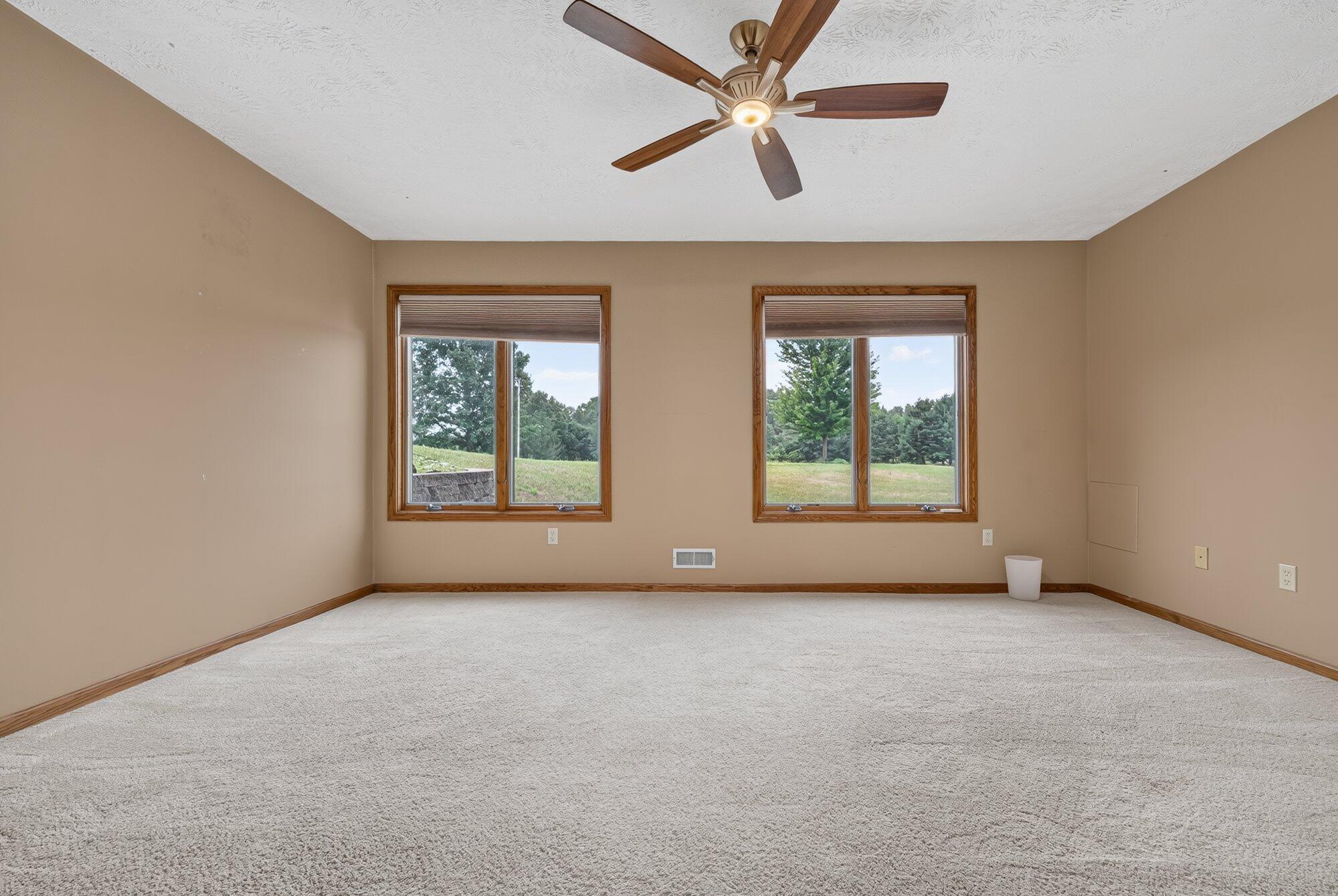 5430 E T Avenue Property Photo 27