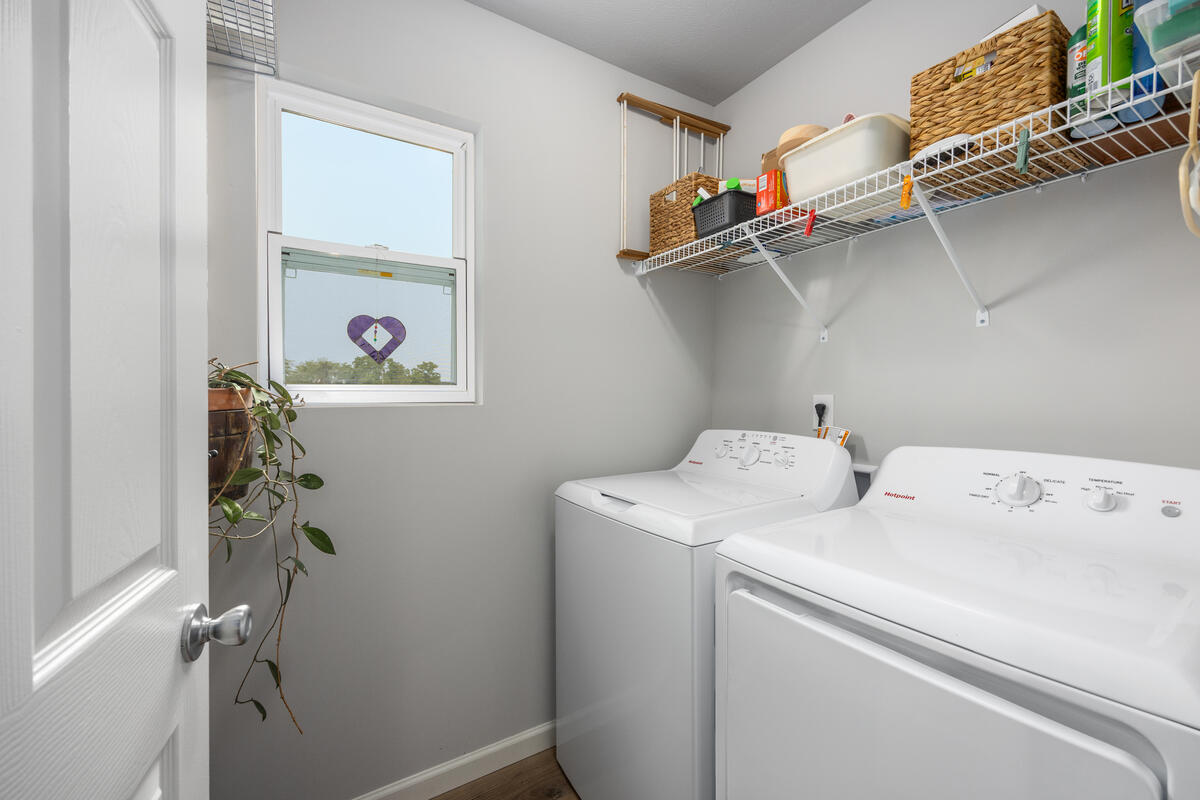 13662 Oasis Avenue Property Photo 14