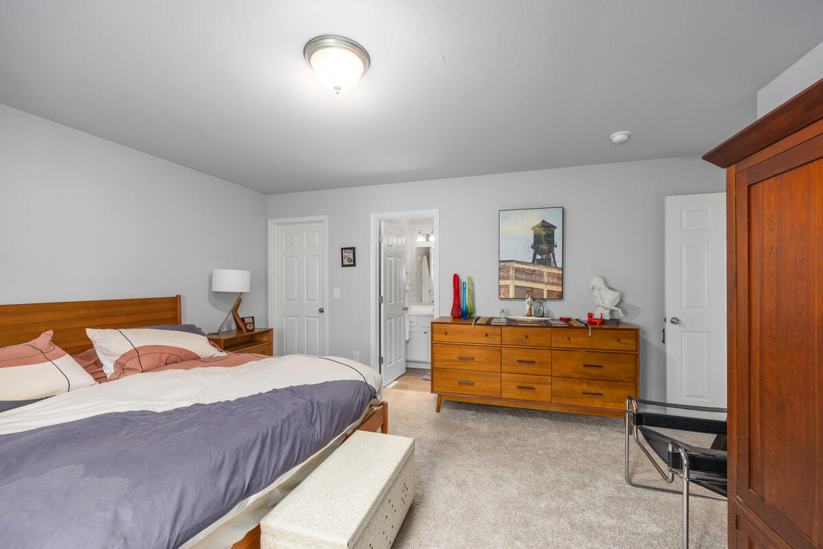 13662 Oasis Avenue Property Photo 17