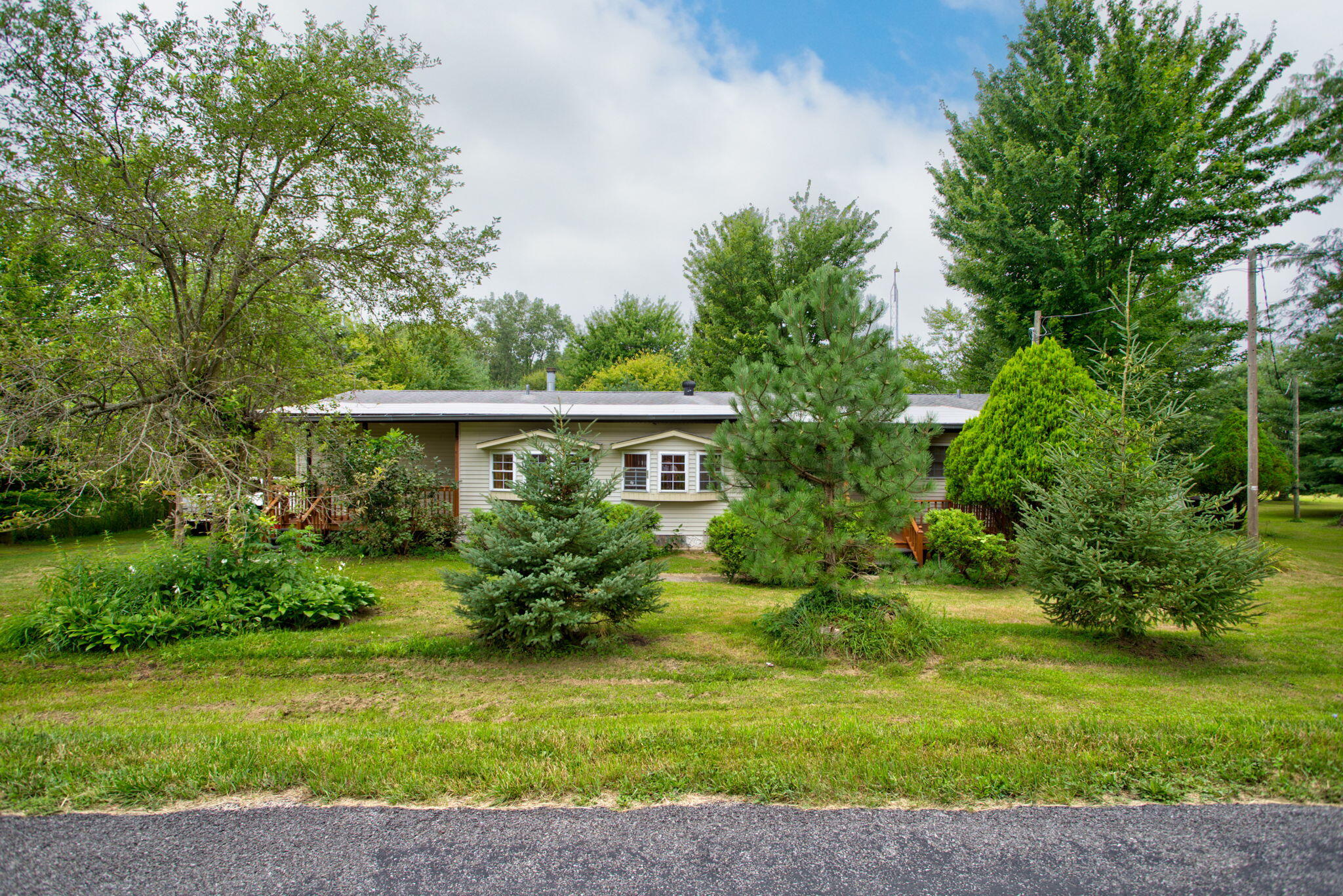 46894 72nd Street Property Photo 5