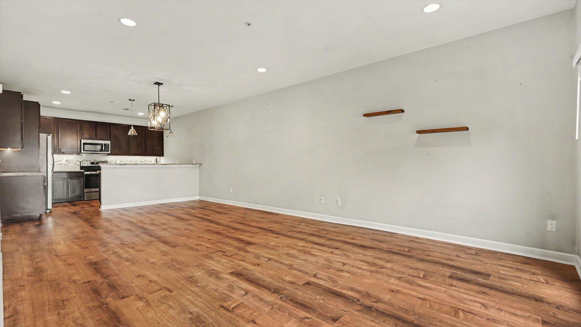 5527 Arbor Chase Drive Property Photo 8