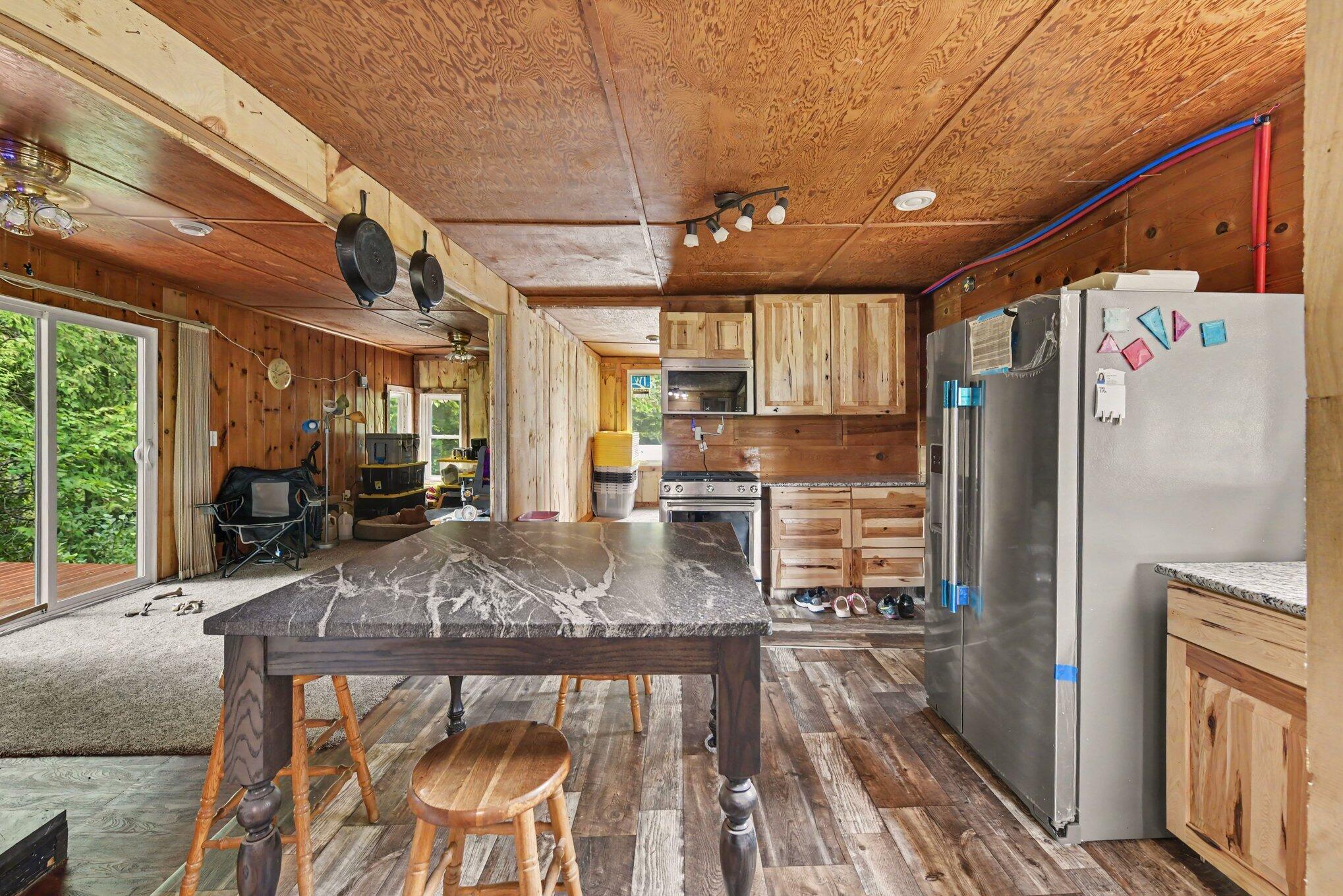 12599 Potter Road Property Photo 10