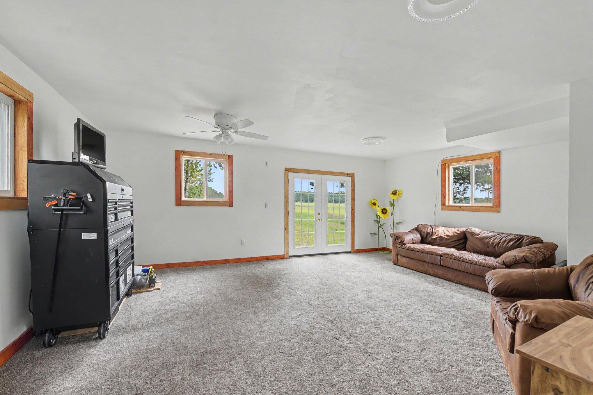 12599 Potter Road Property Photo 15