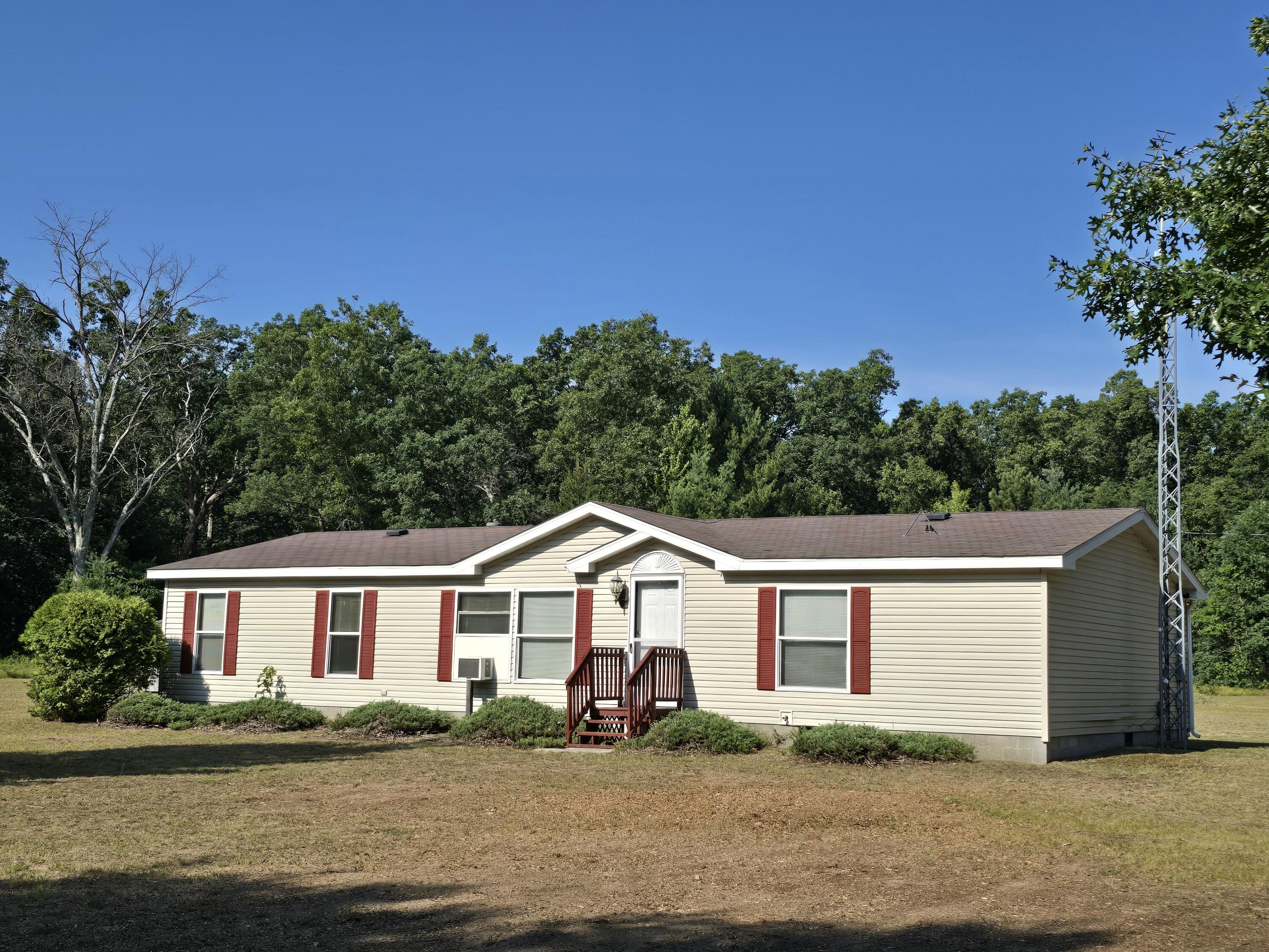 6809 N Centerline Road Property Photo 1
