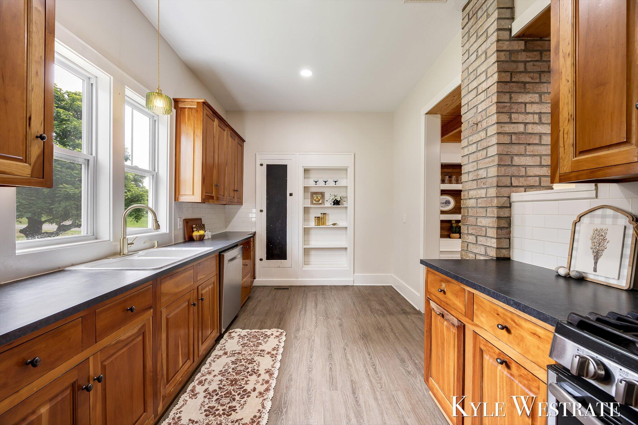 6411 11 Mile Road Ne Property Photo 17