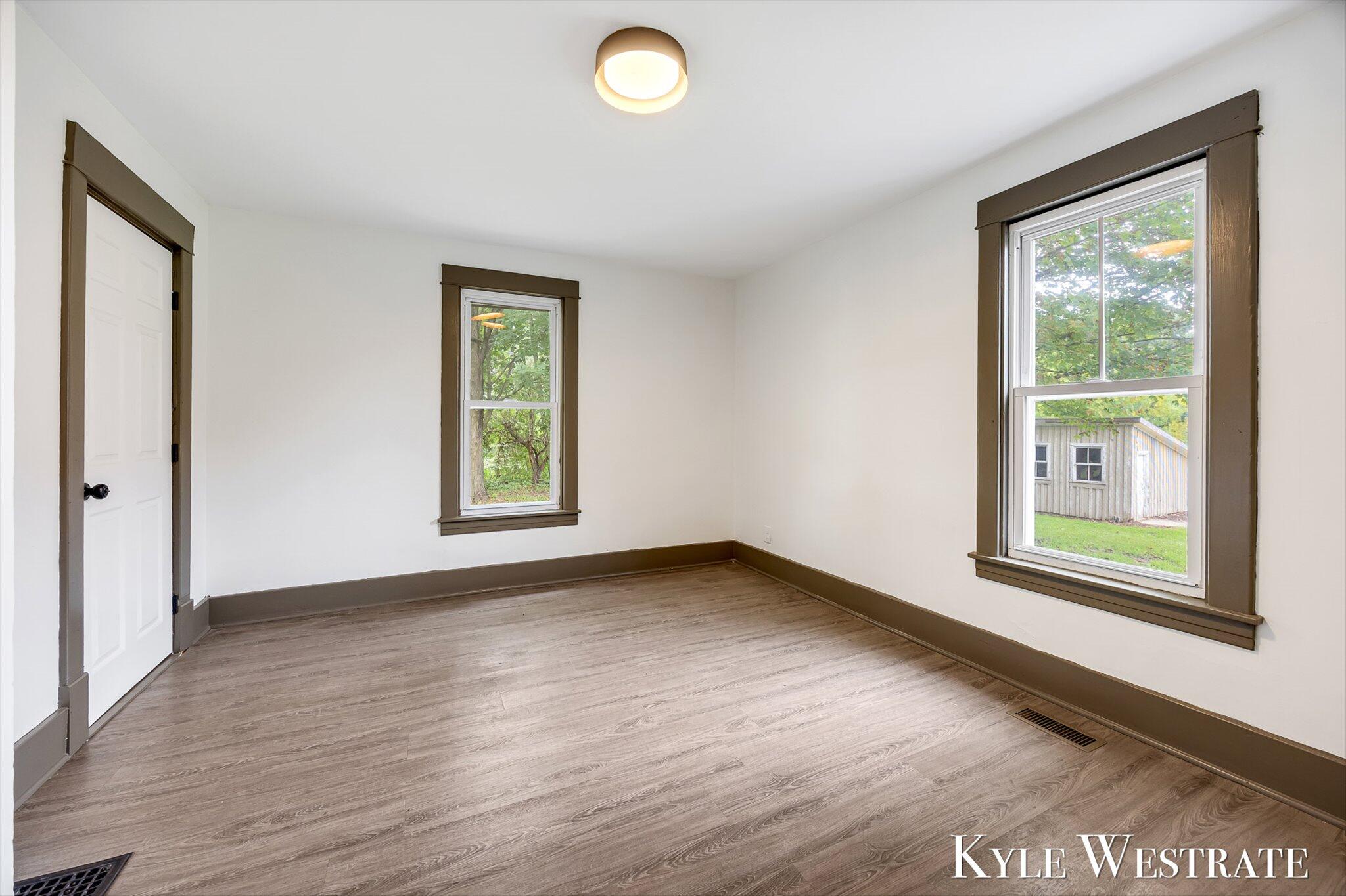6411 11 Mile Road Ne Property Photo 22
