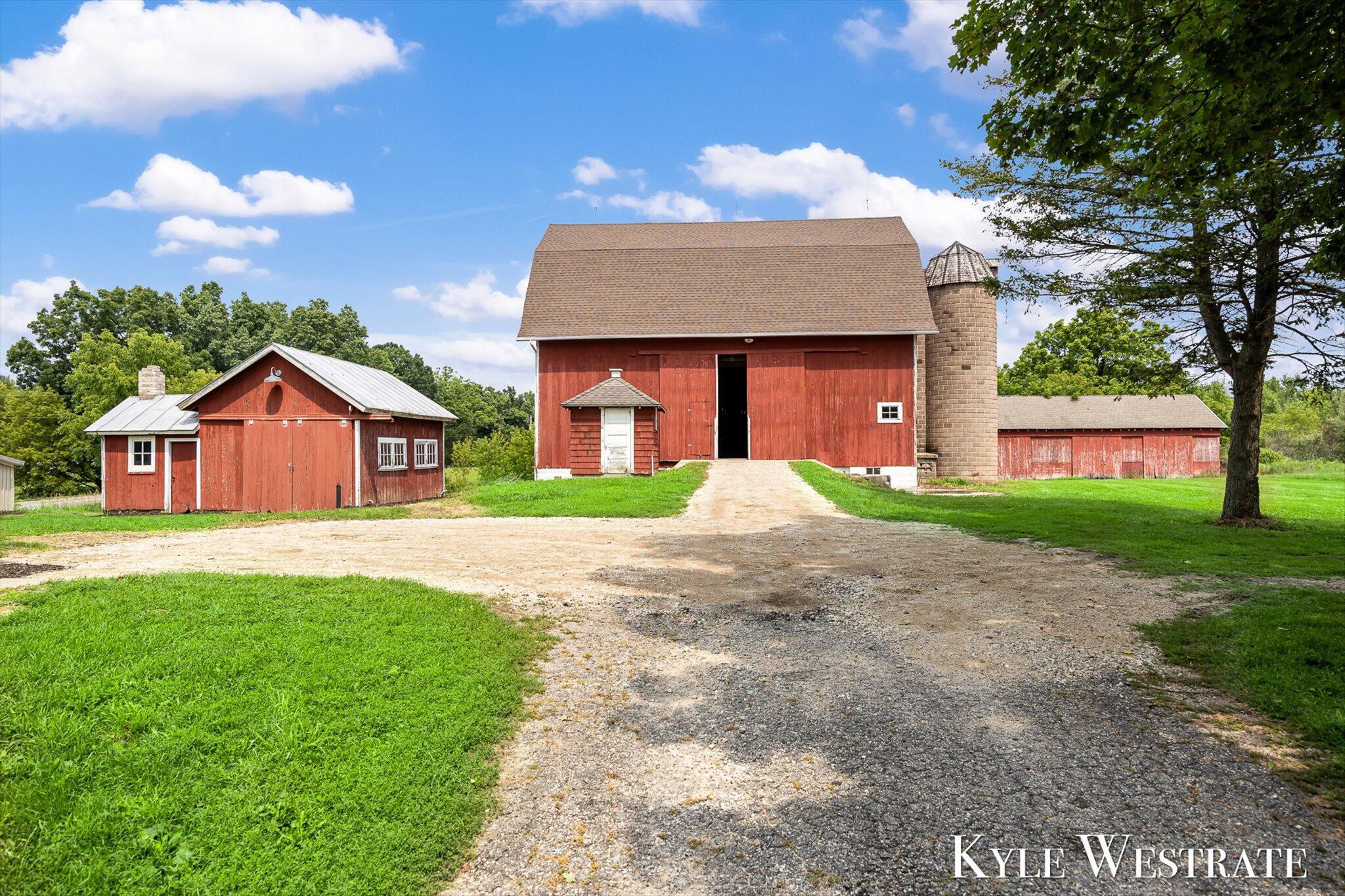 6411 11 Mile Road Ne Property Photo 45