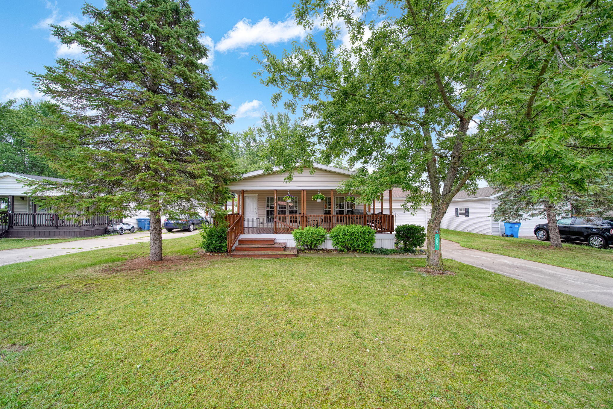 12551 Sheffield Drive Property Photo 1