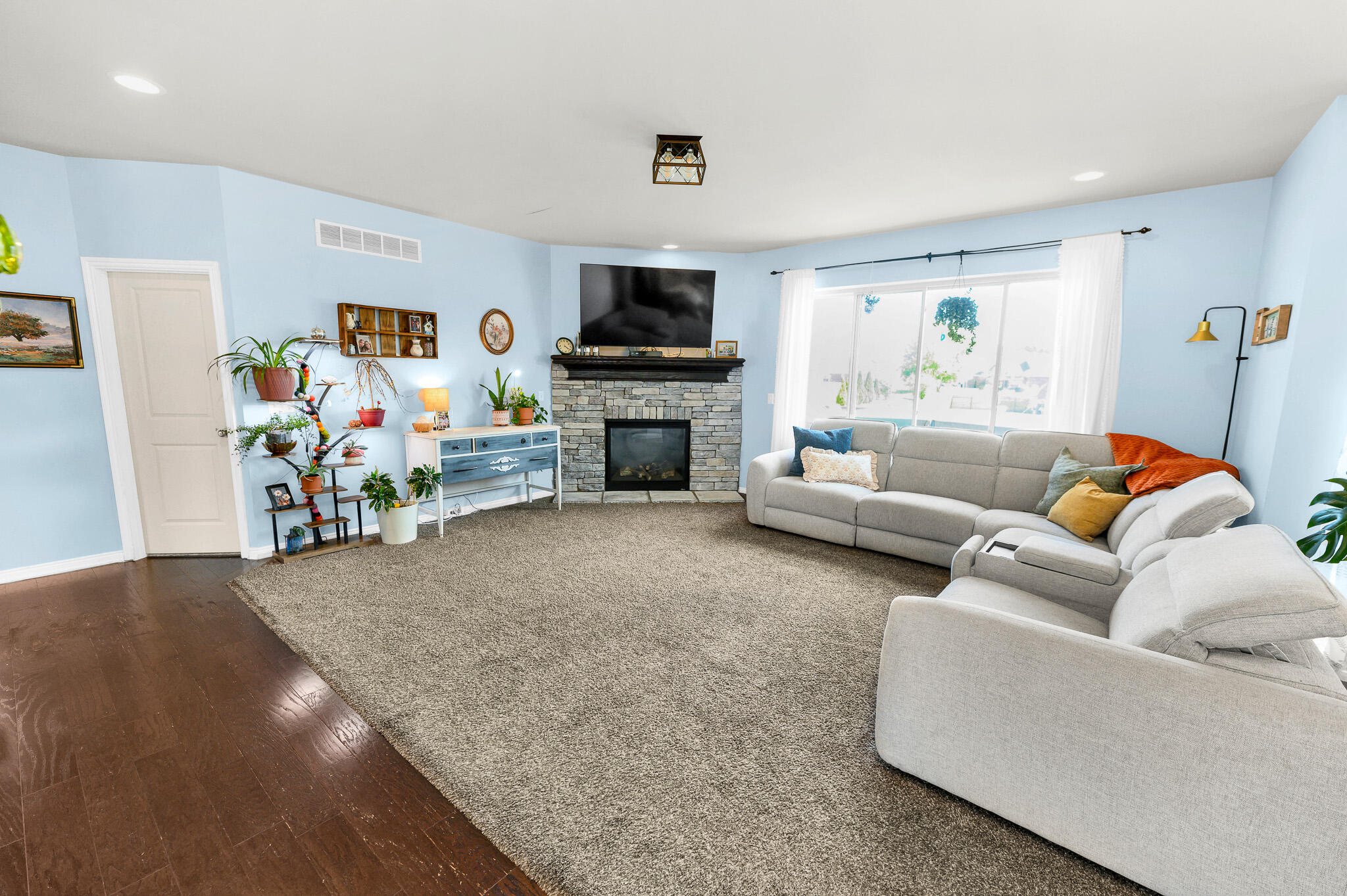 26574 Bronx Drive Property Photo 13