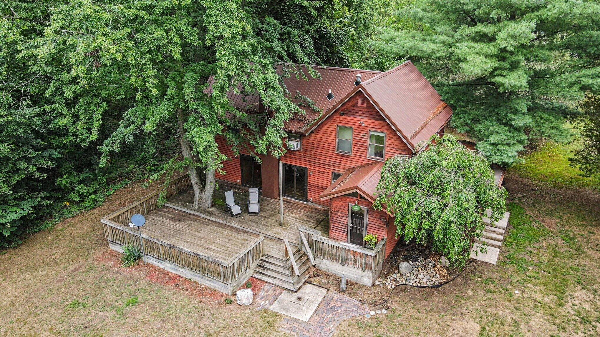 1746 104th Avenue Property Photo 3