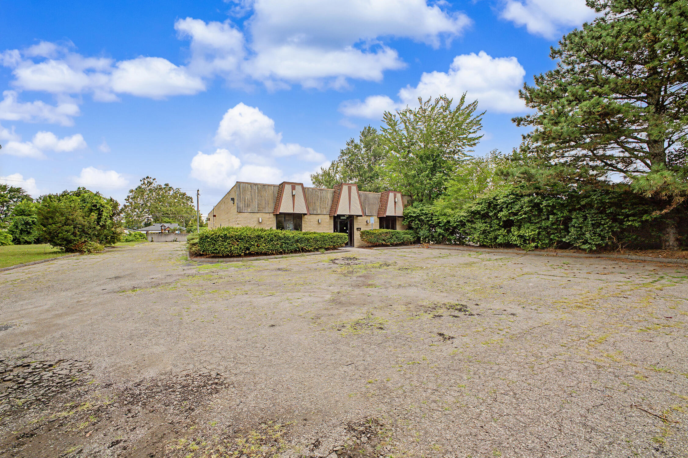 28550 Joy Road Property Photo 4