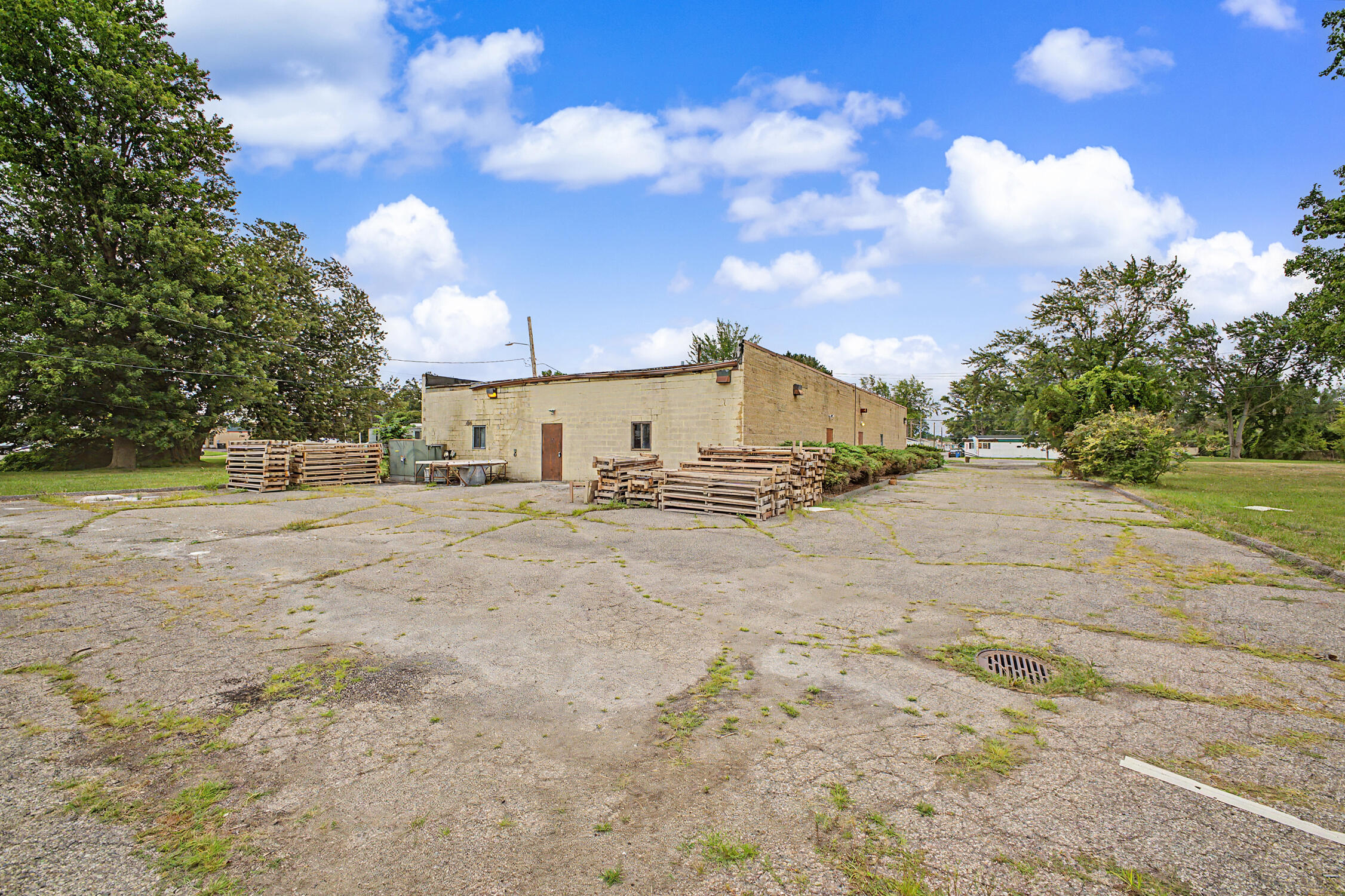 28550 Joy Road Property Photo 7